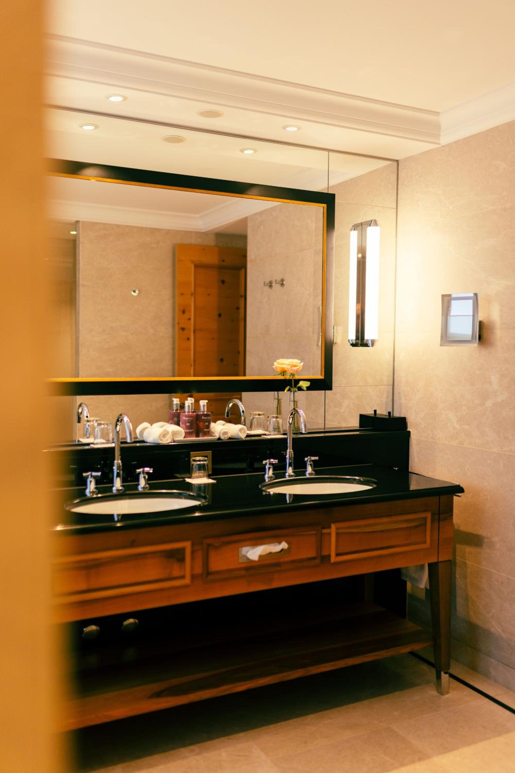 Junior Suite Deluxe - Photo 7