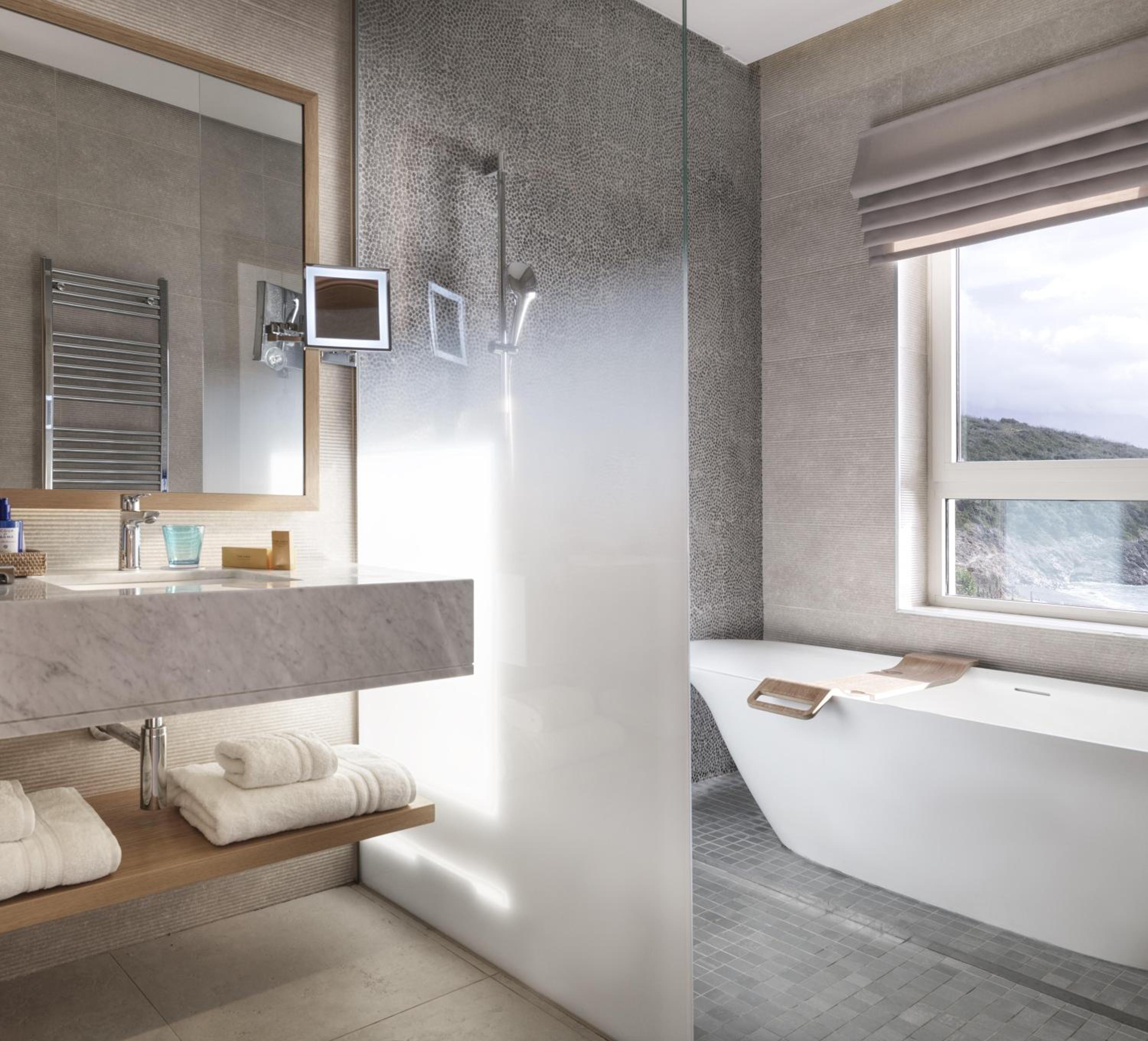 Grand Superior Room - Photo 7