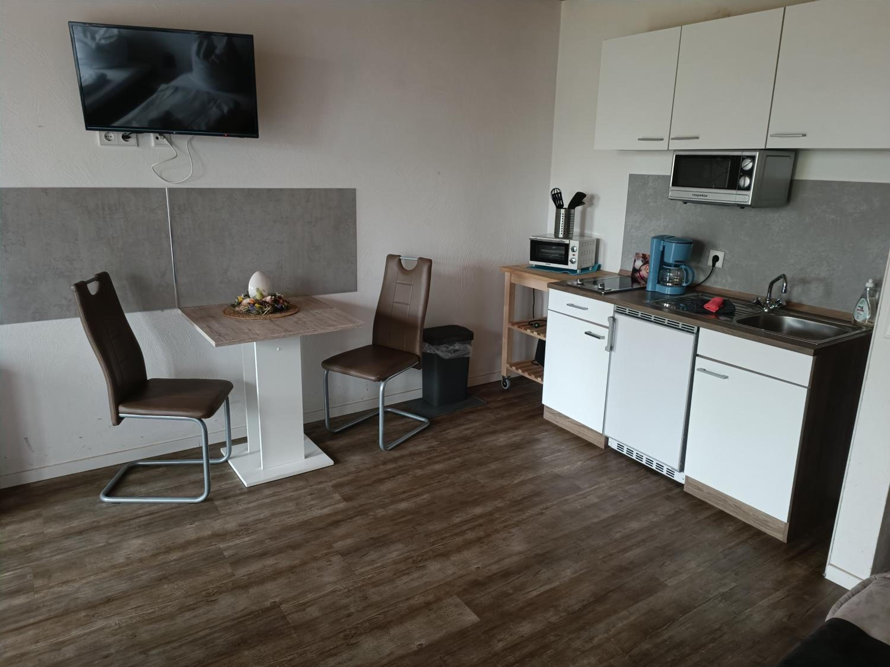 Apartment - Ground Floor (Wohnung 6) photo 2