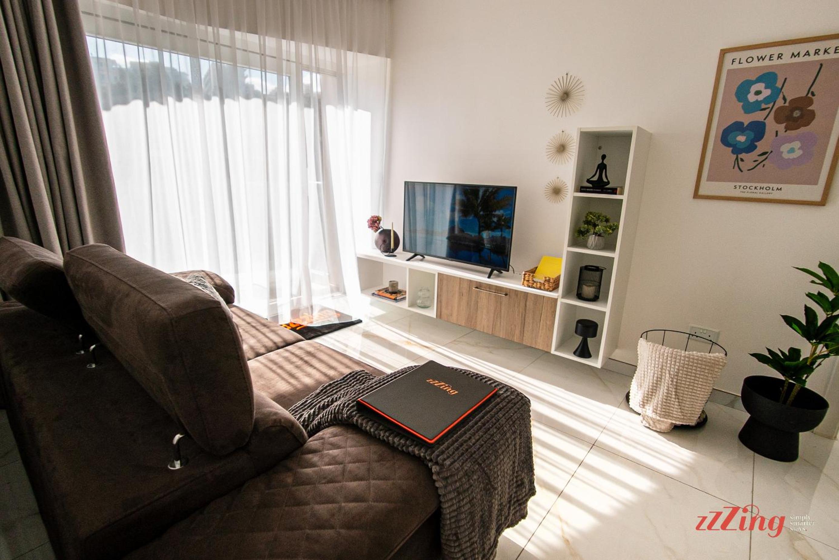 Two Bedroom Apartment with Balcony and Shared Pool