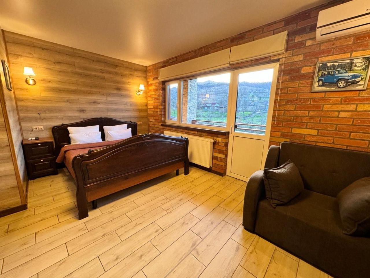 Triple Room with Mountain View