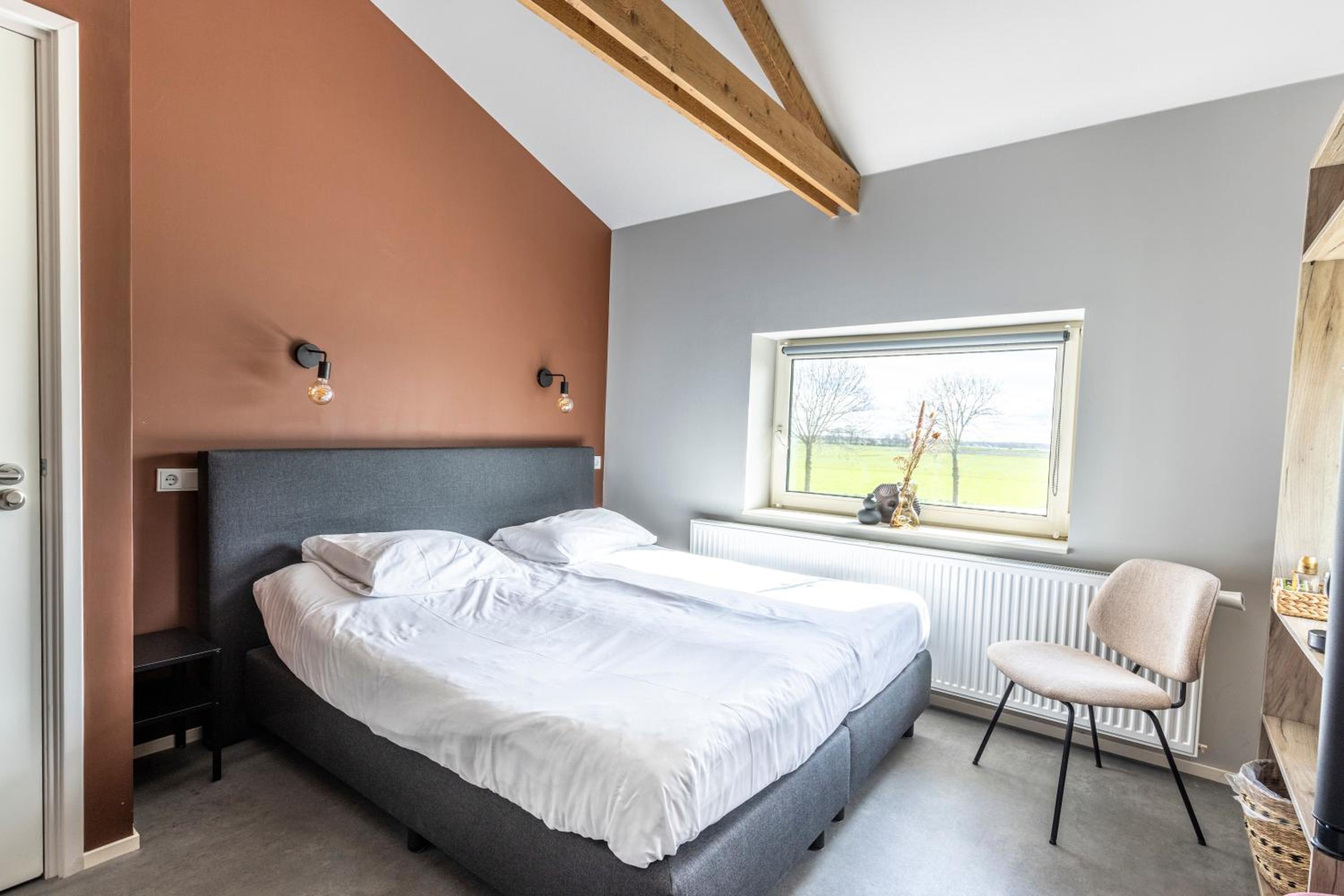 Double Room with Private Bathroom - Photo 1