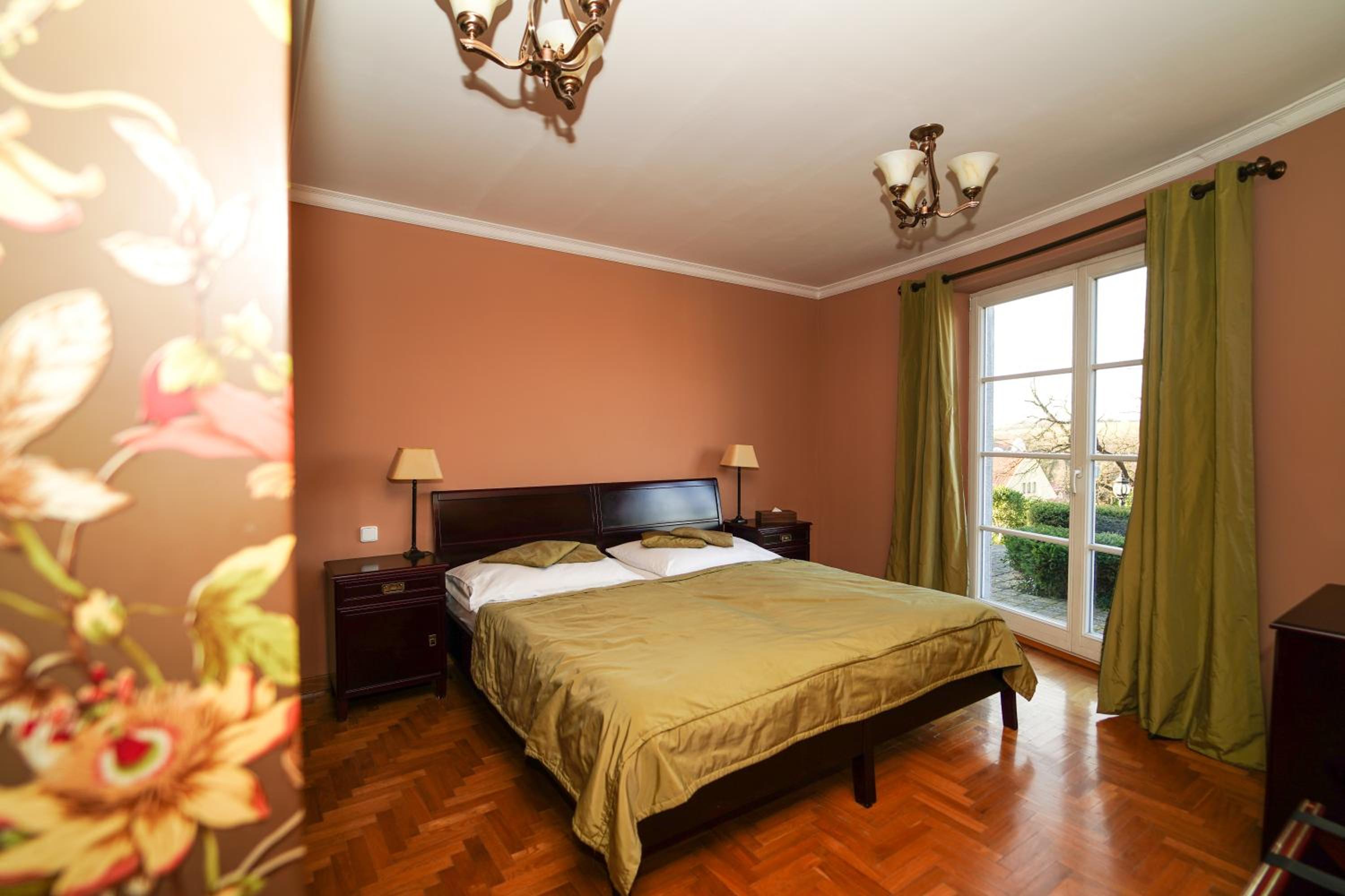 Deluxe Double or Twin Room - Photo 7