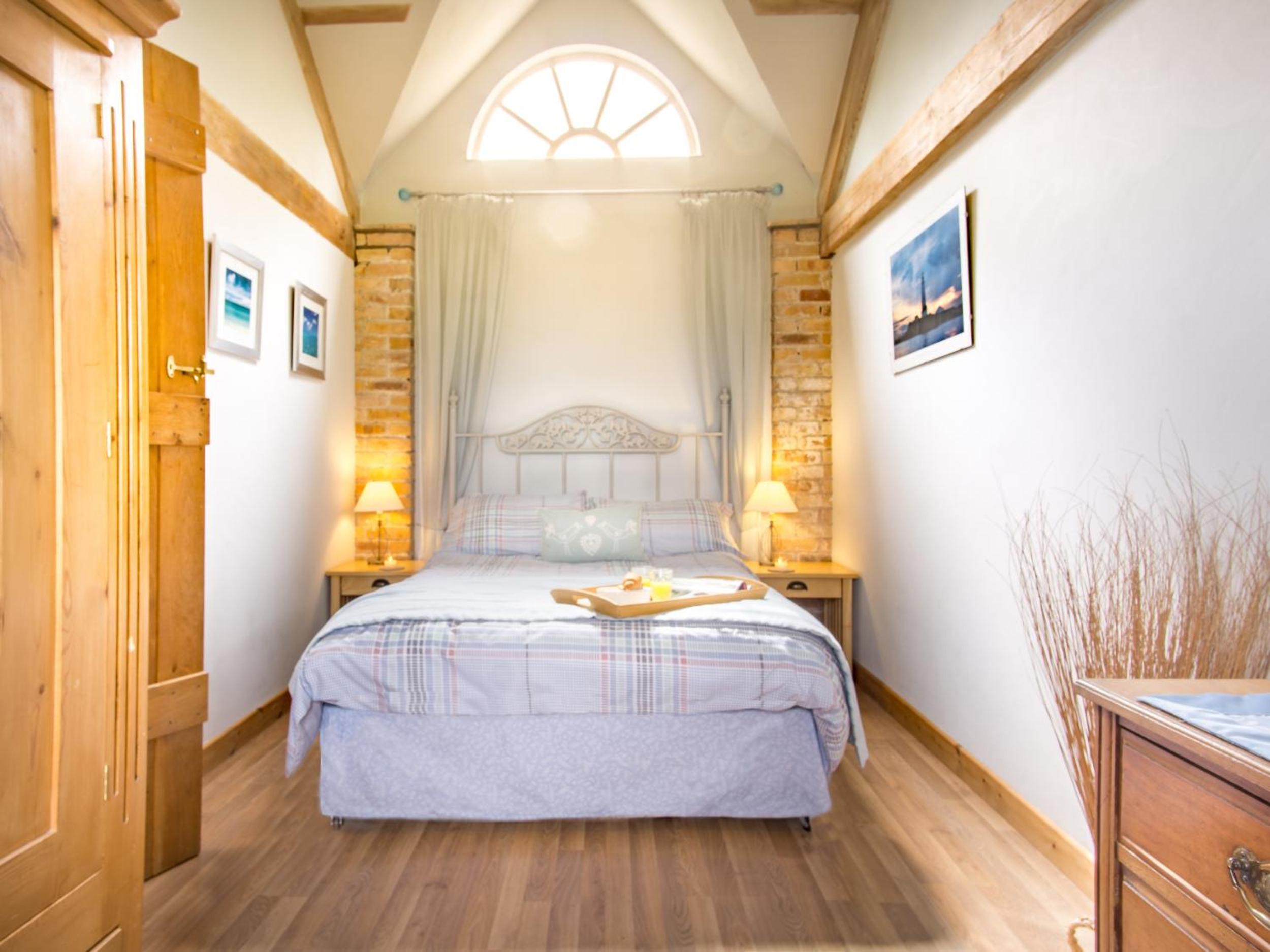 Two-Bedroom House photo 3
