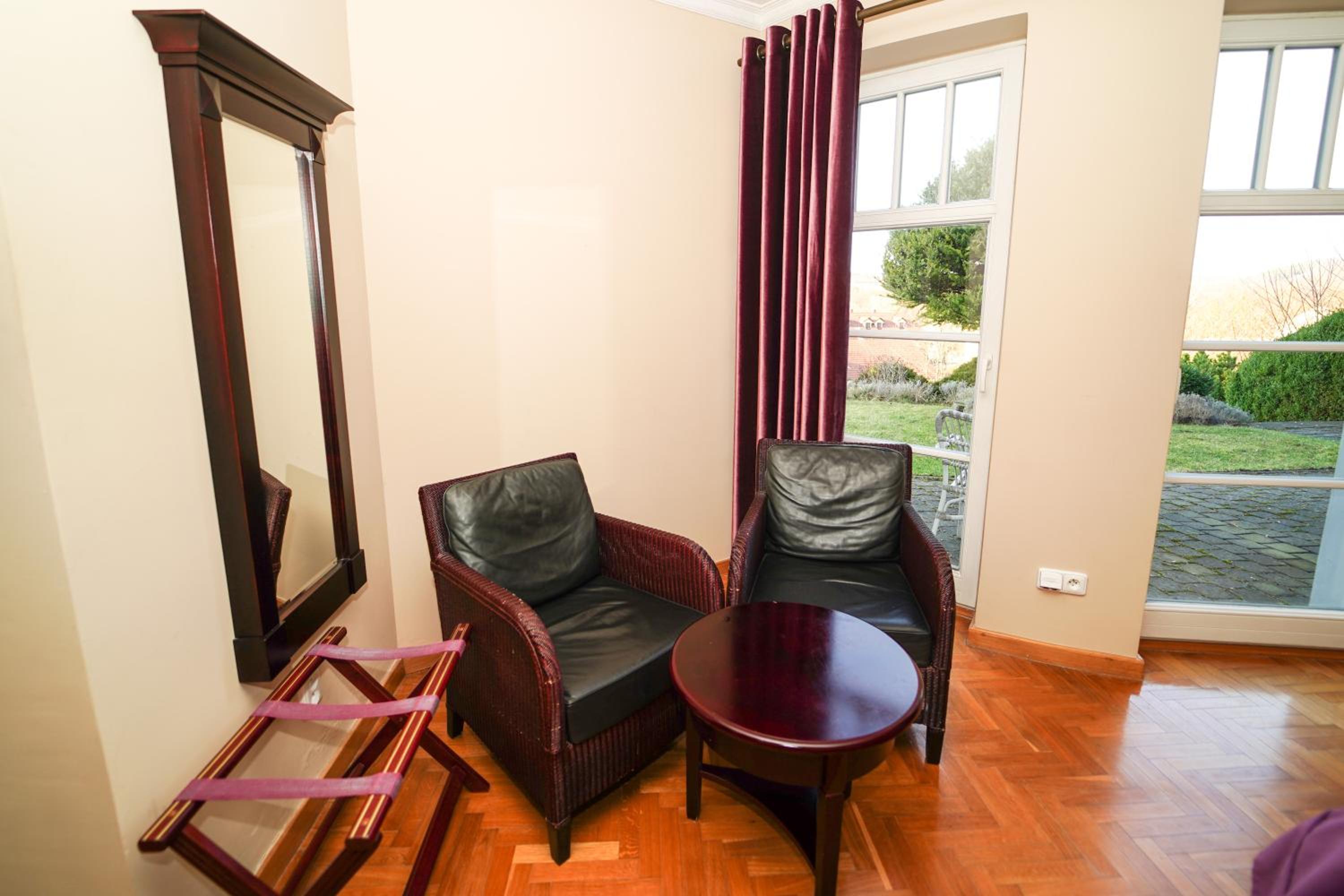 Superior Double or Twin Room - Photo 4