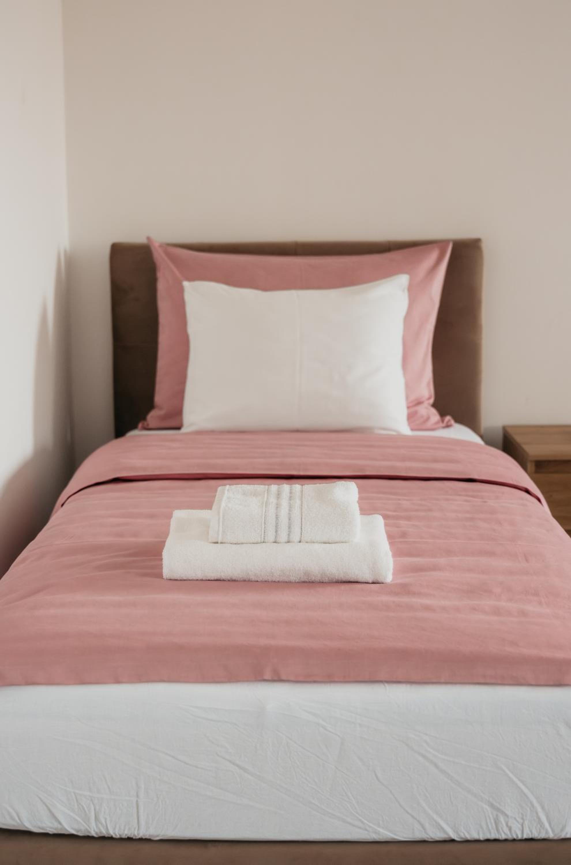 Deluxe Triple Room photo 2