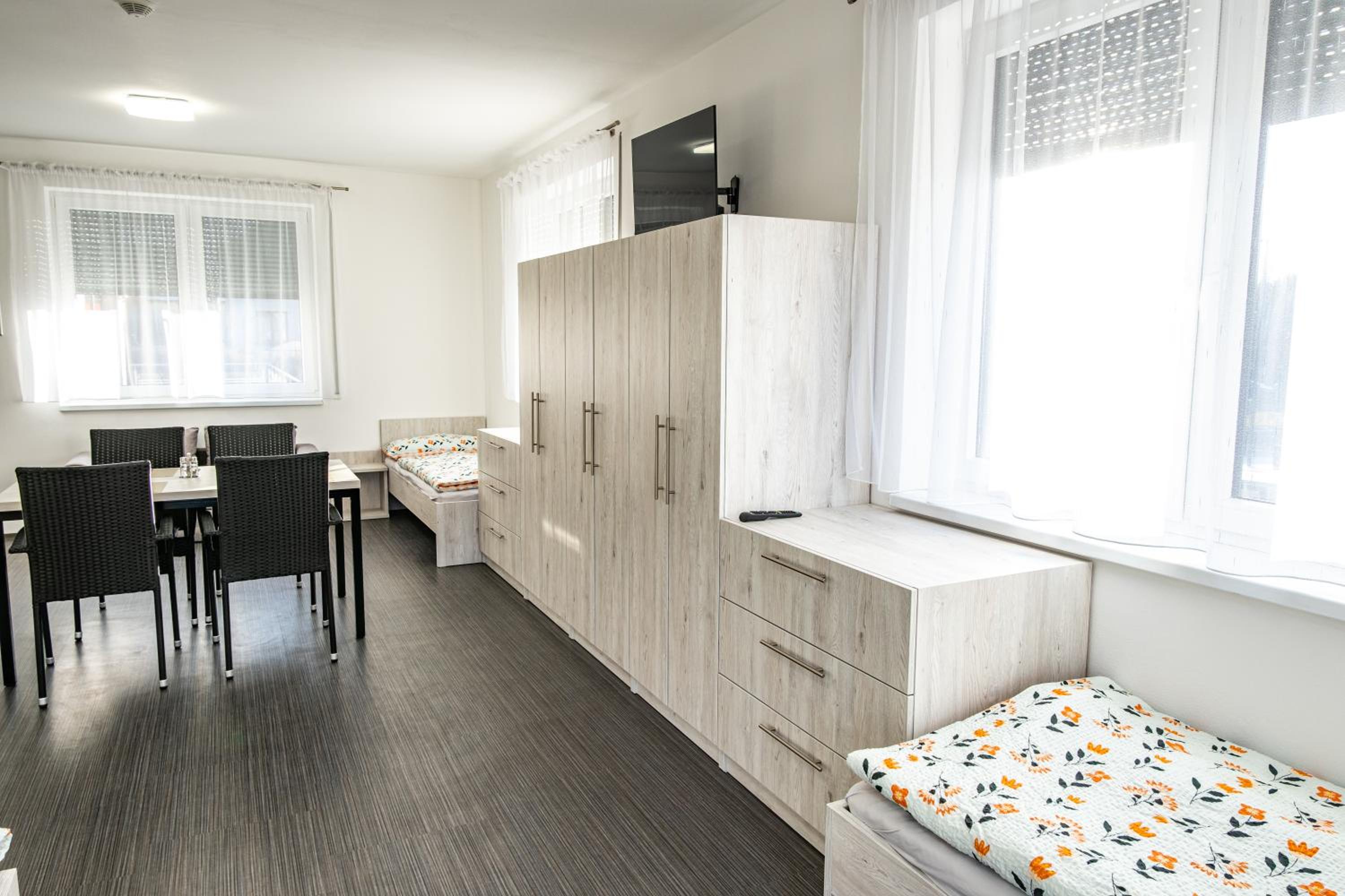 Apartment - Photo 3