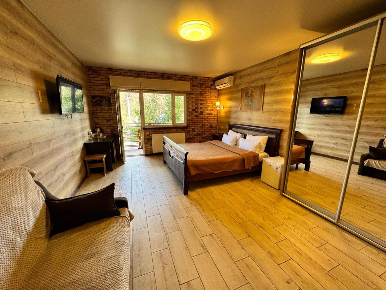 Quadruple Room with Mountain View