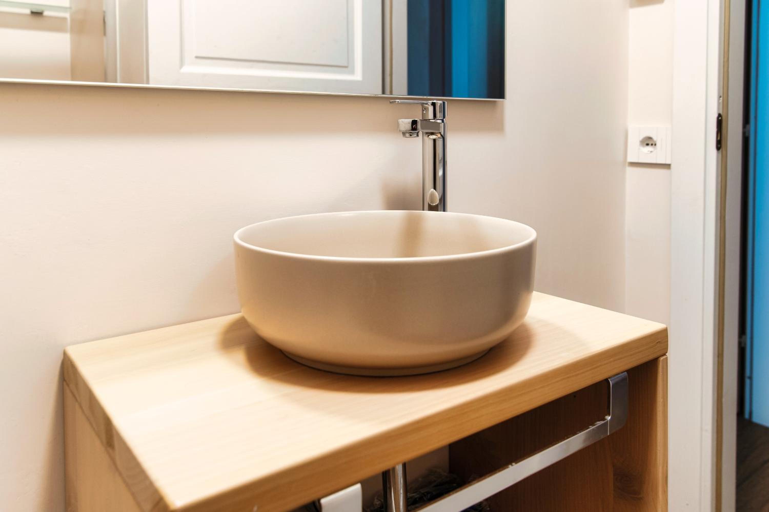 Apartment 4 - Photo 25