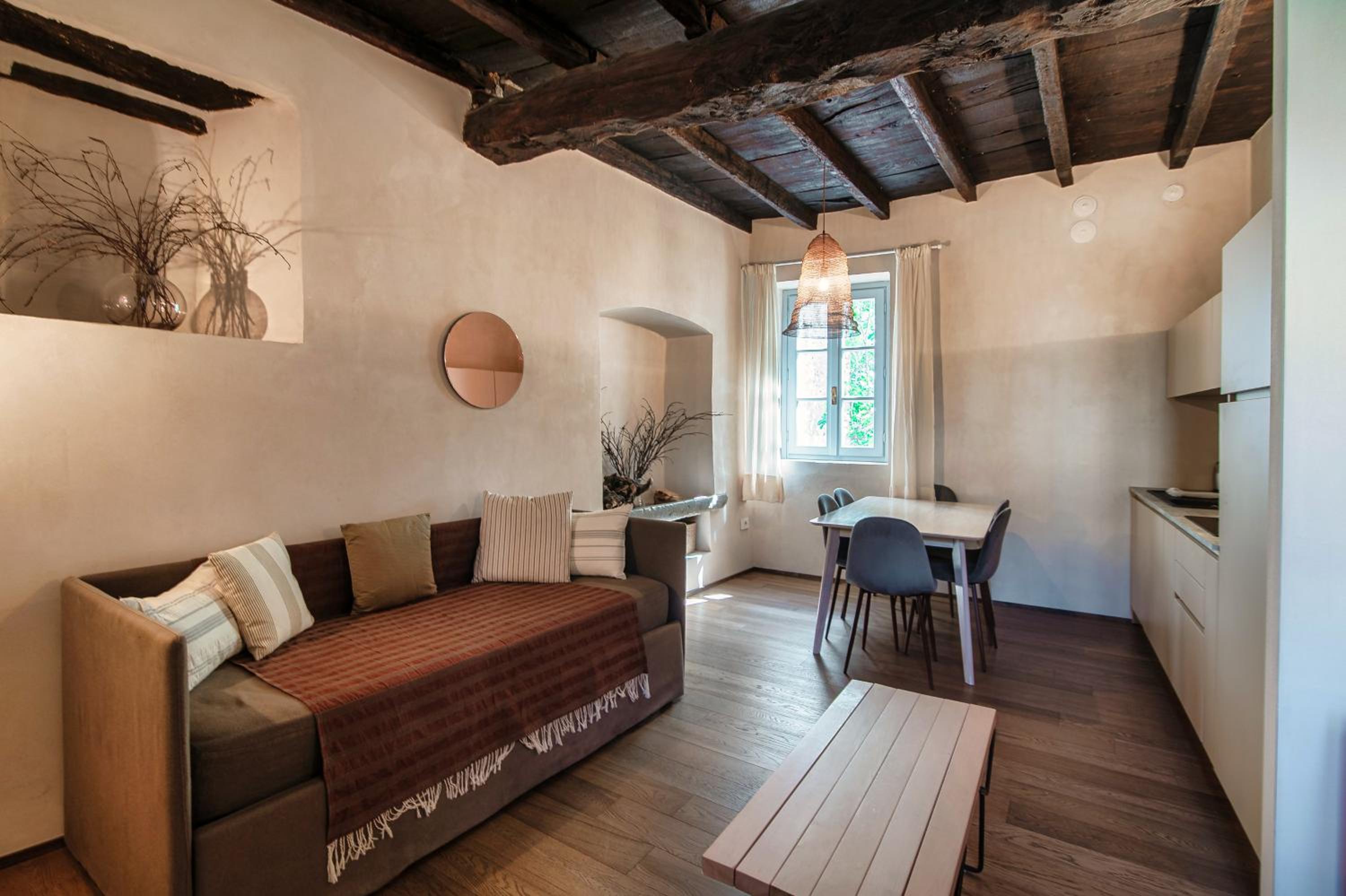 Apartment 4 - Photo 21