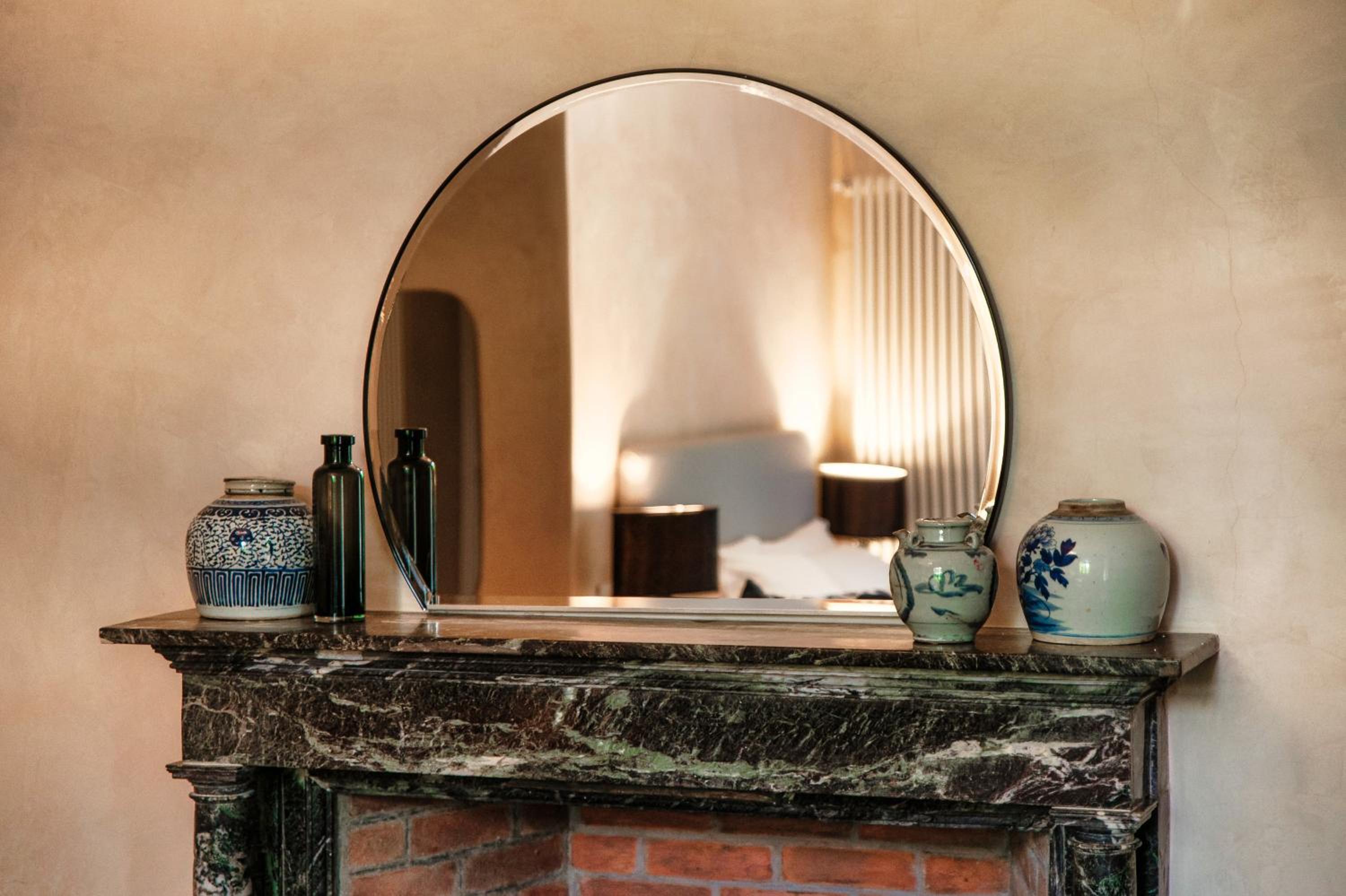 Suite - Photo 23