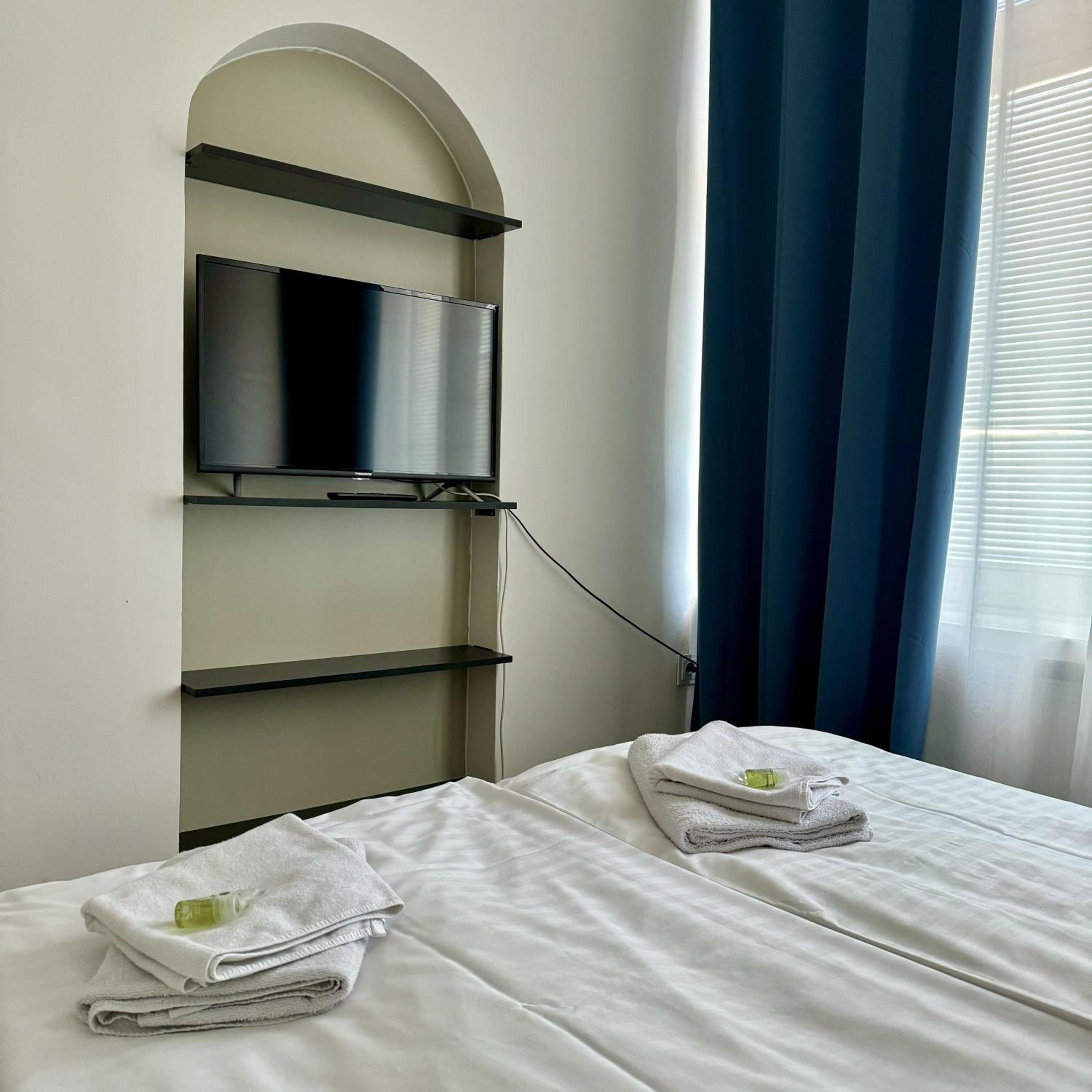 Apartment with Air Conditioning - Photo 15