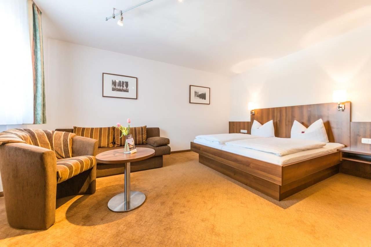 Double Room - Photo 4