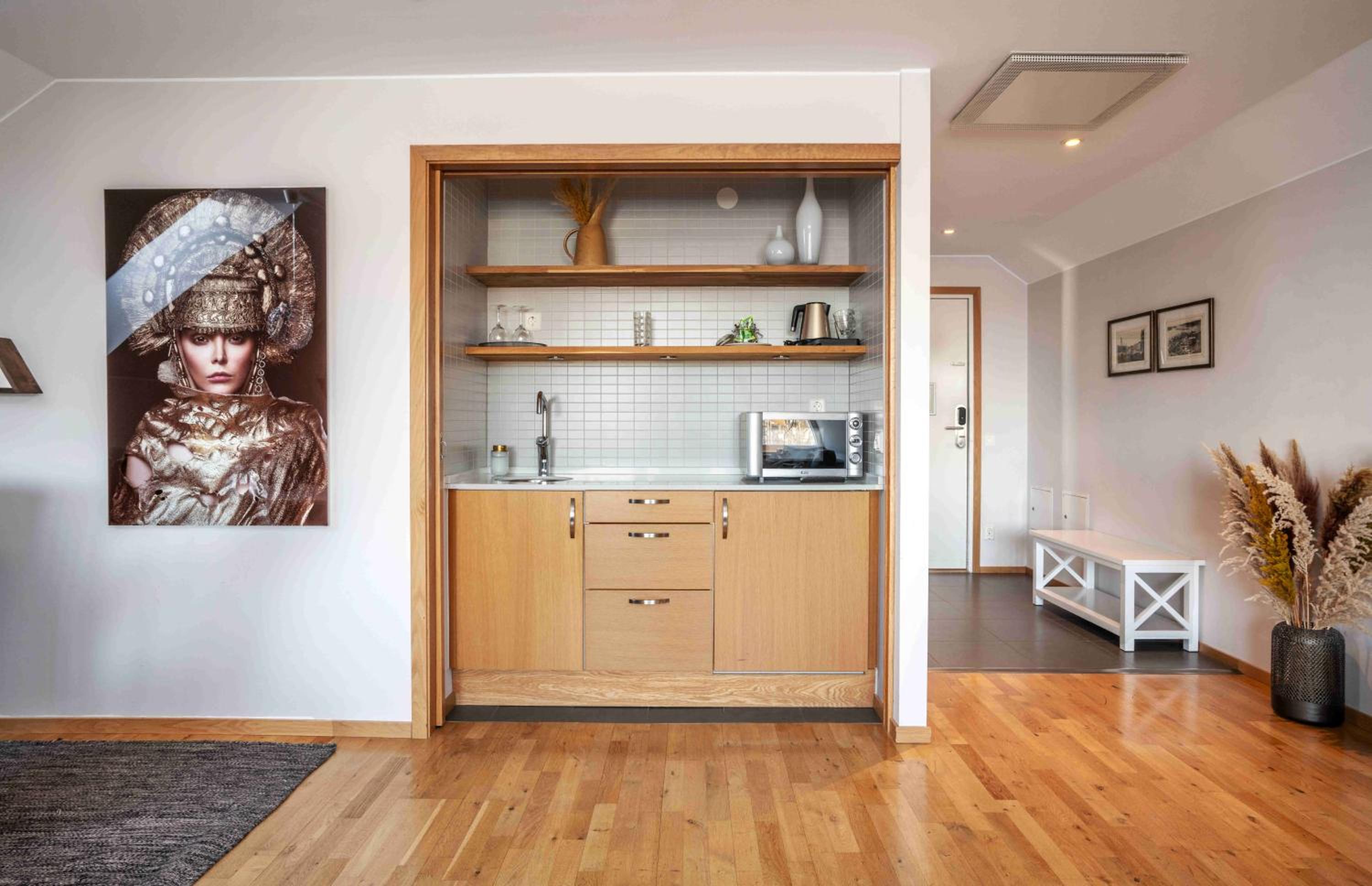 Suite with Sea View - Photo 3