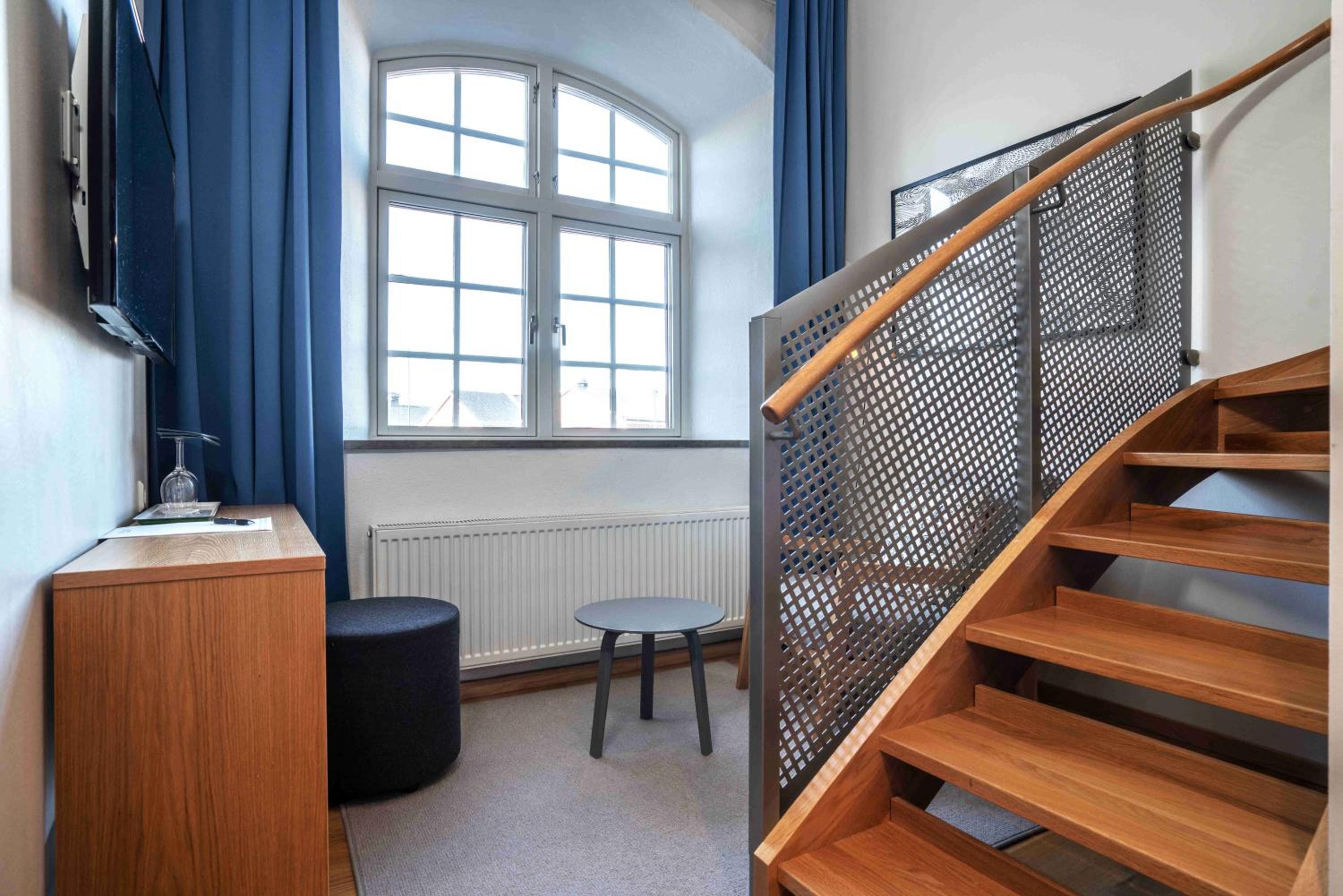 Standard Twin Room - Photo 8