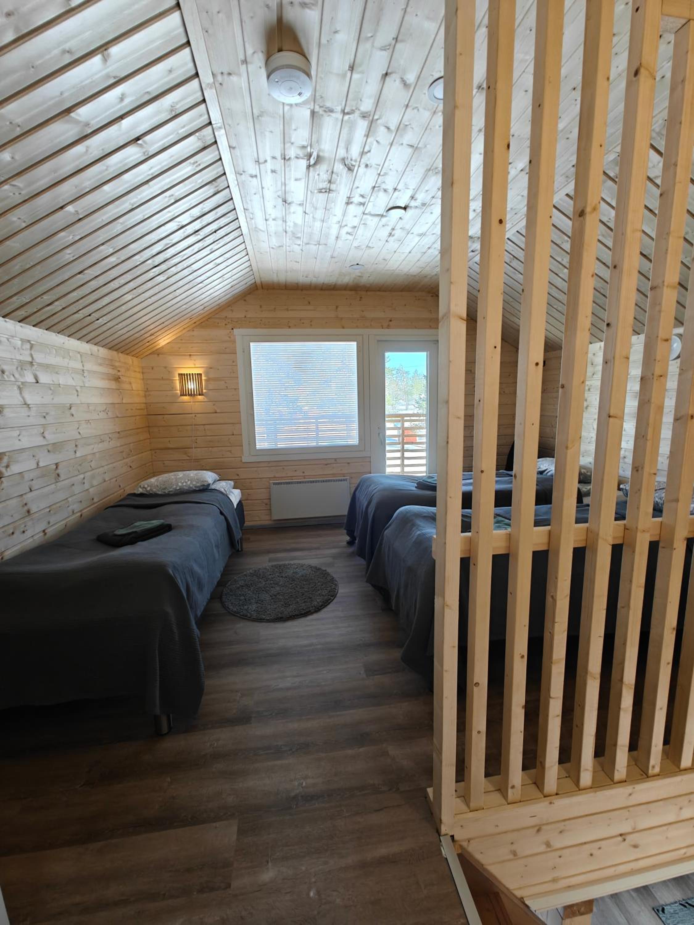 Three-Bedroom Chalet - Photo 5