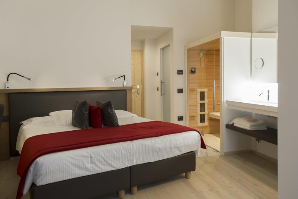 Deluxe Double Room with Sauna  - Photo 7
