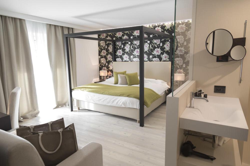 Superior Double Room - Photo 1
