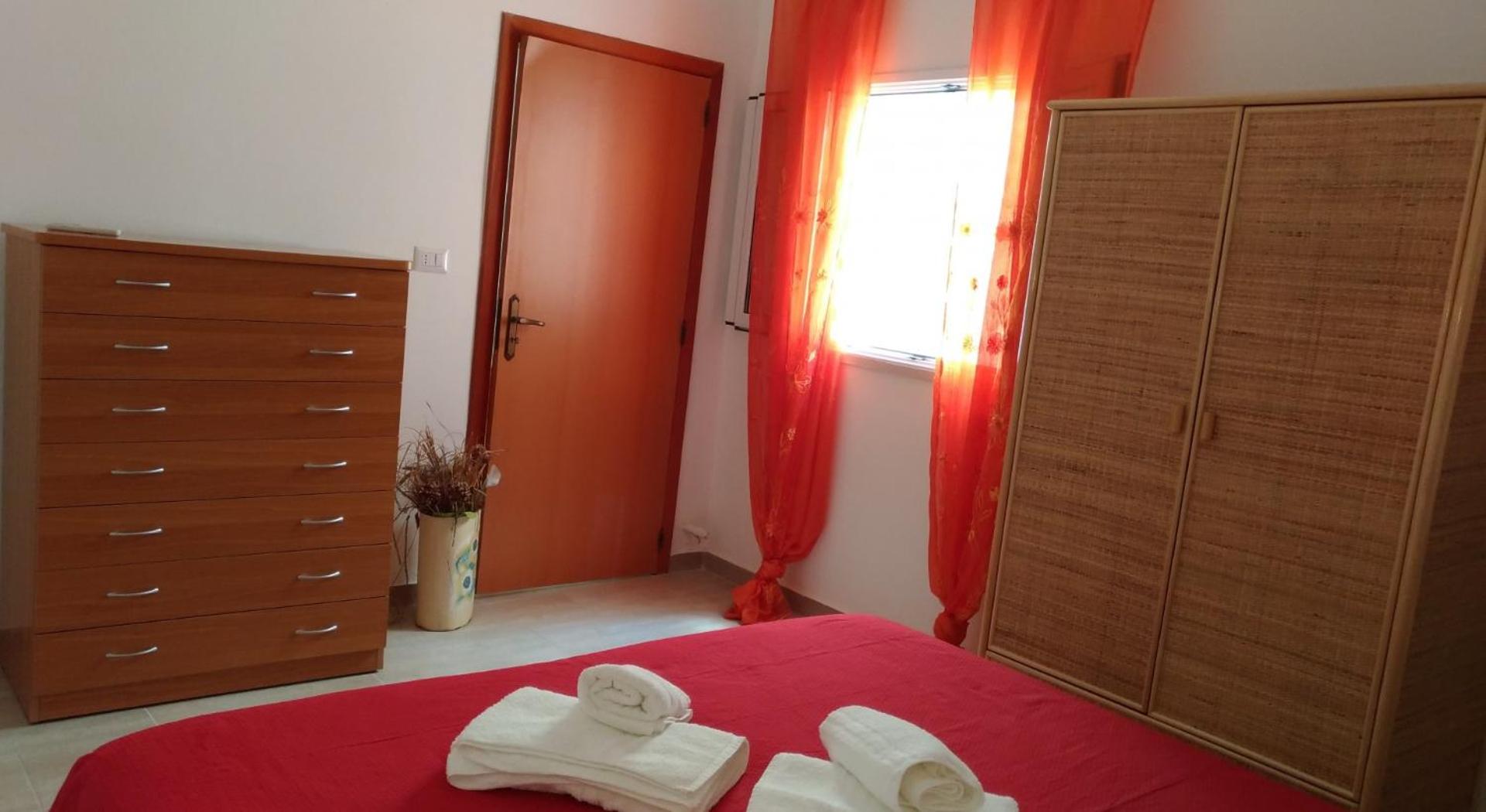 One-Bedroom Standard Apartment