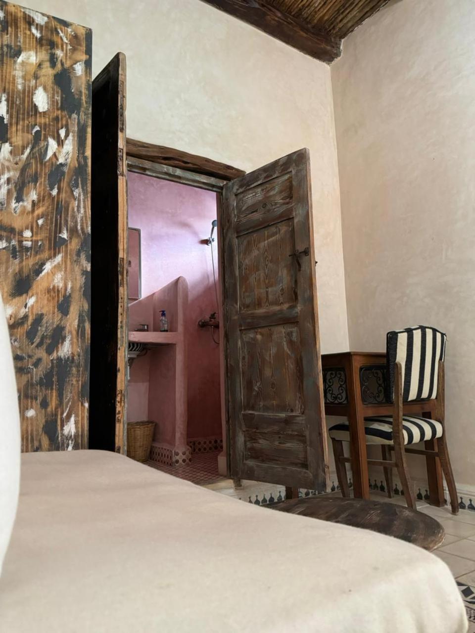 Double Room - Photo 13