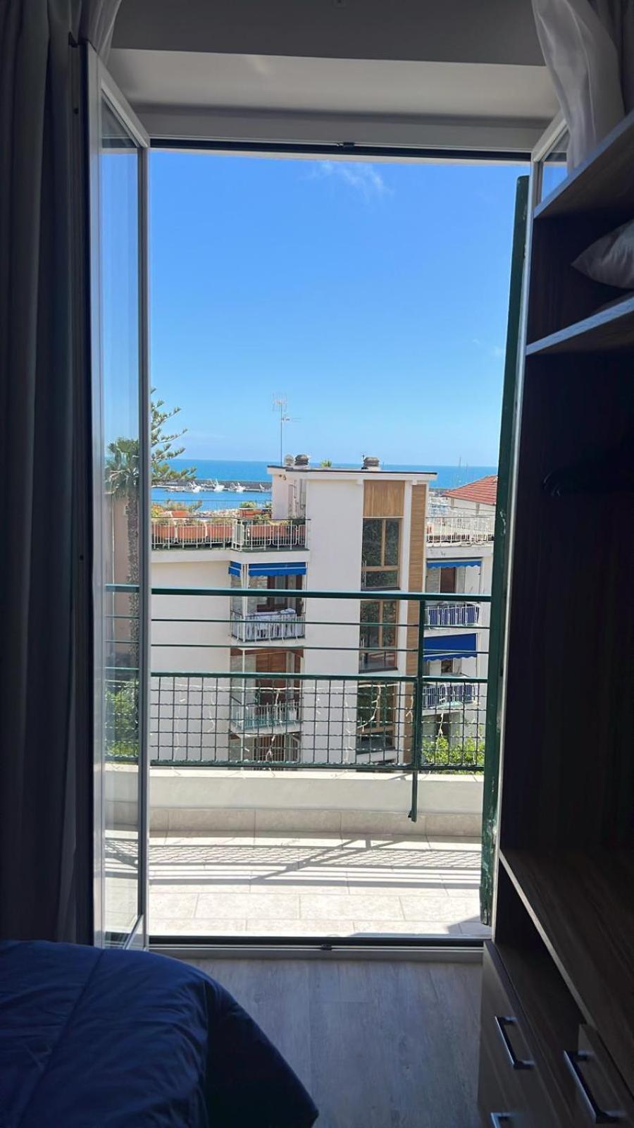 Double Room with Balcony and Sea View photo 3