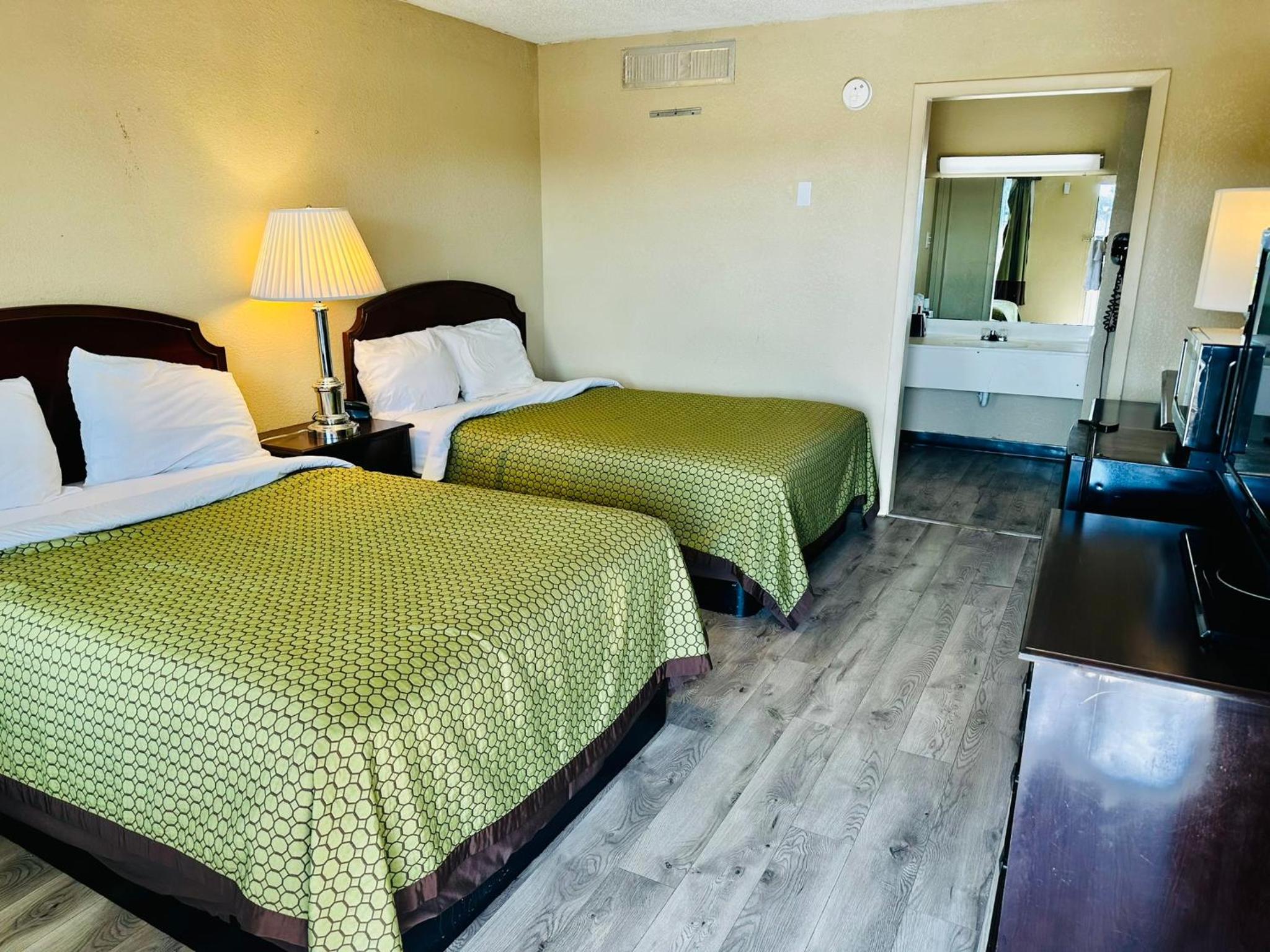 Double Room with Two Double Beds - Non-Smoking photo 1