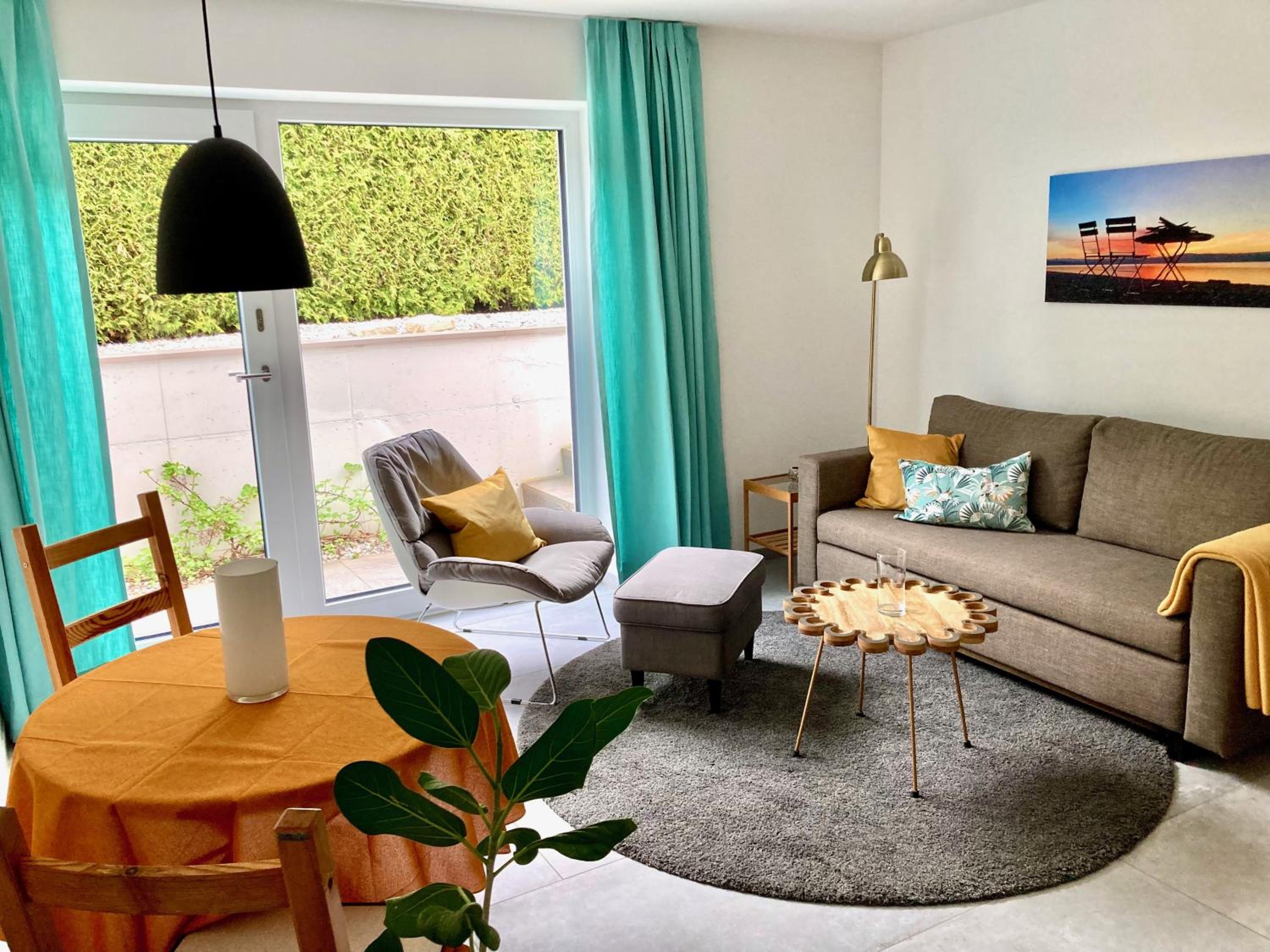 One-Bedroom Apartment photo 1