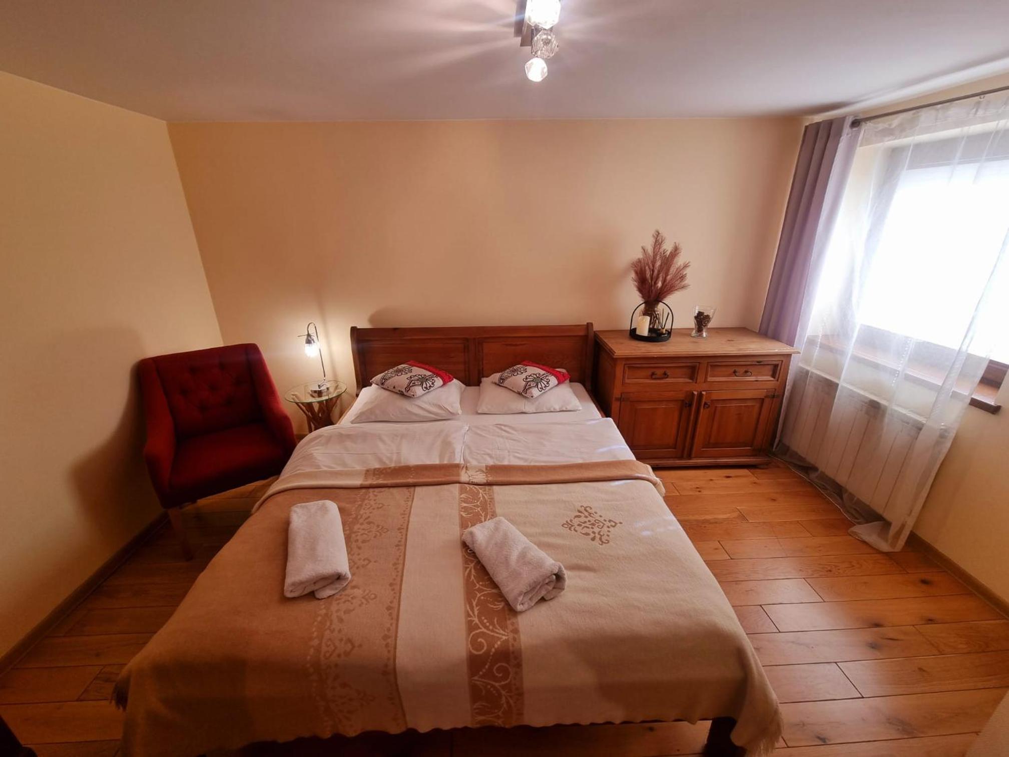 Quadruple Room with Mountain View - Photo 13