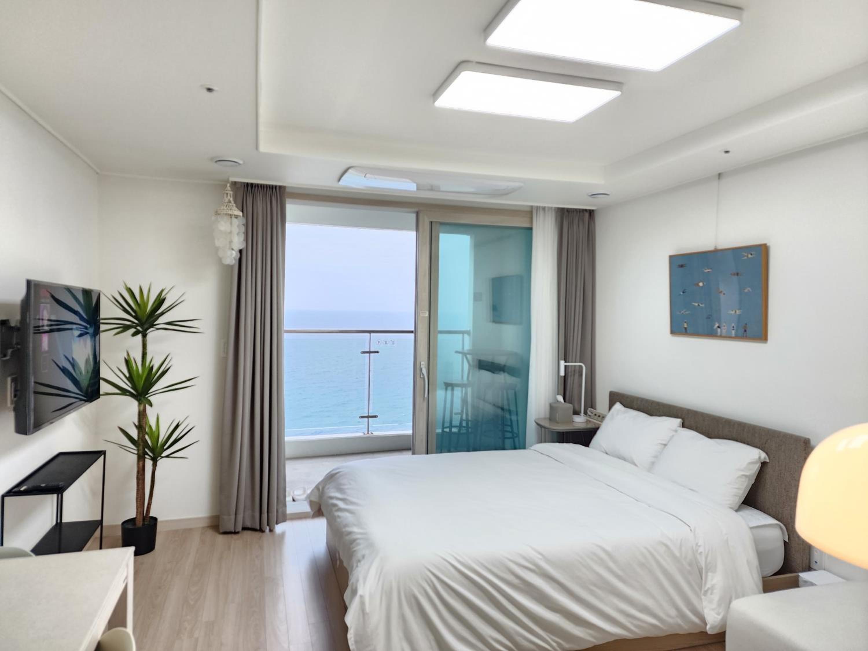 Apartment with Sea View photo 1