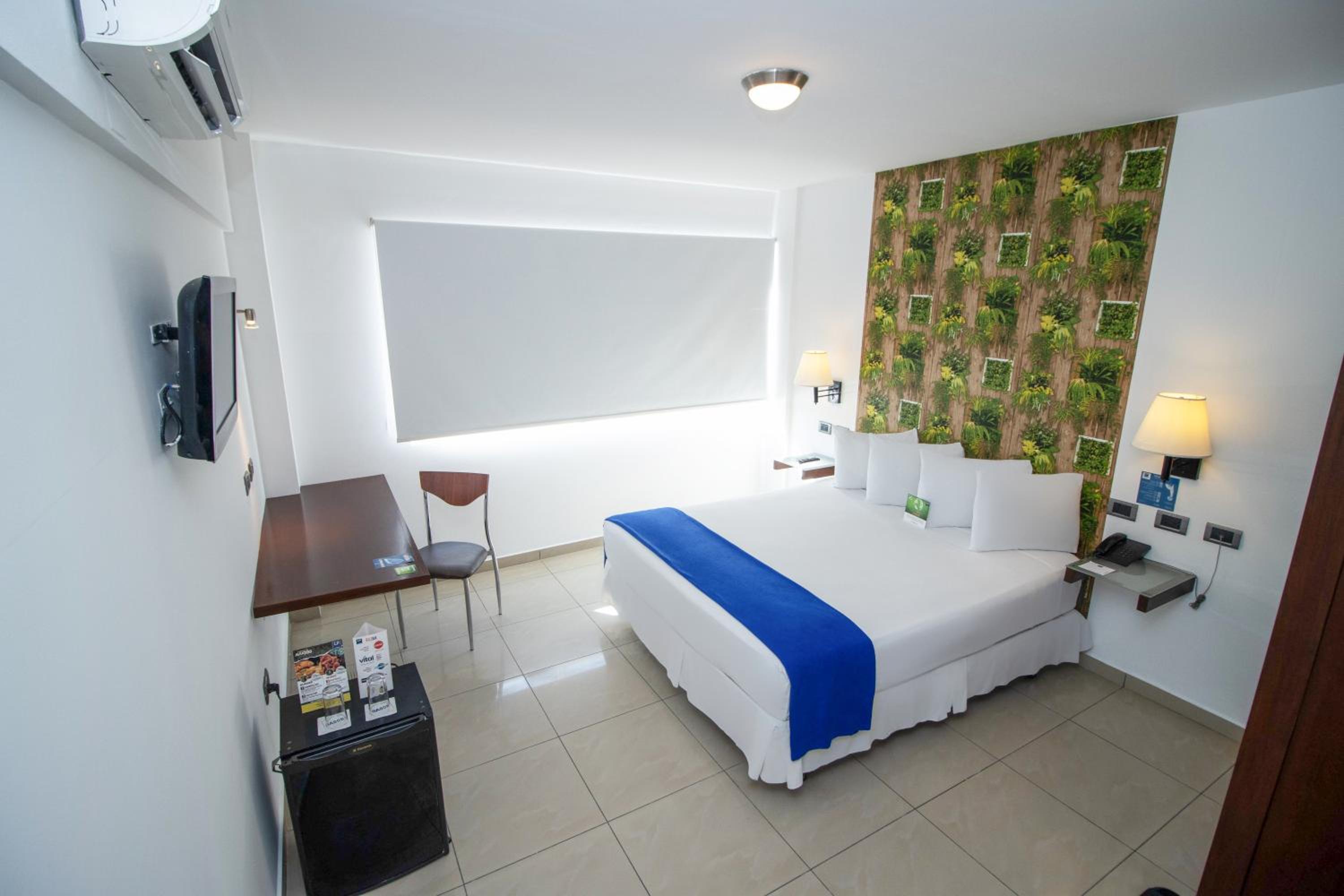 Double Room - Photo 1