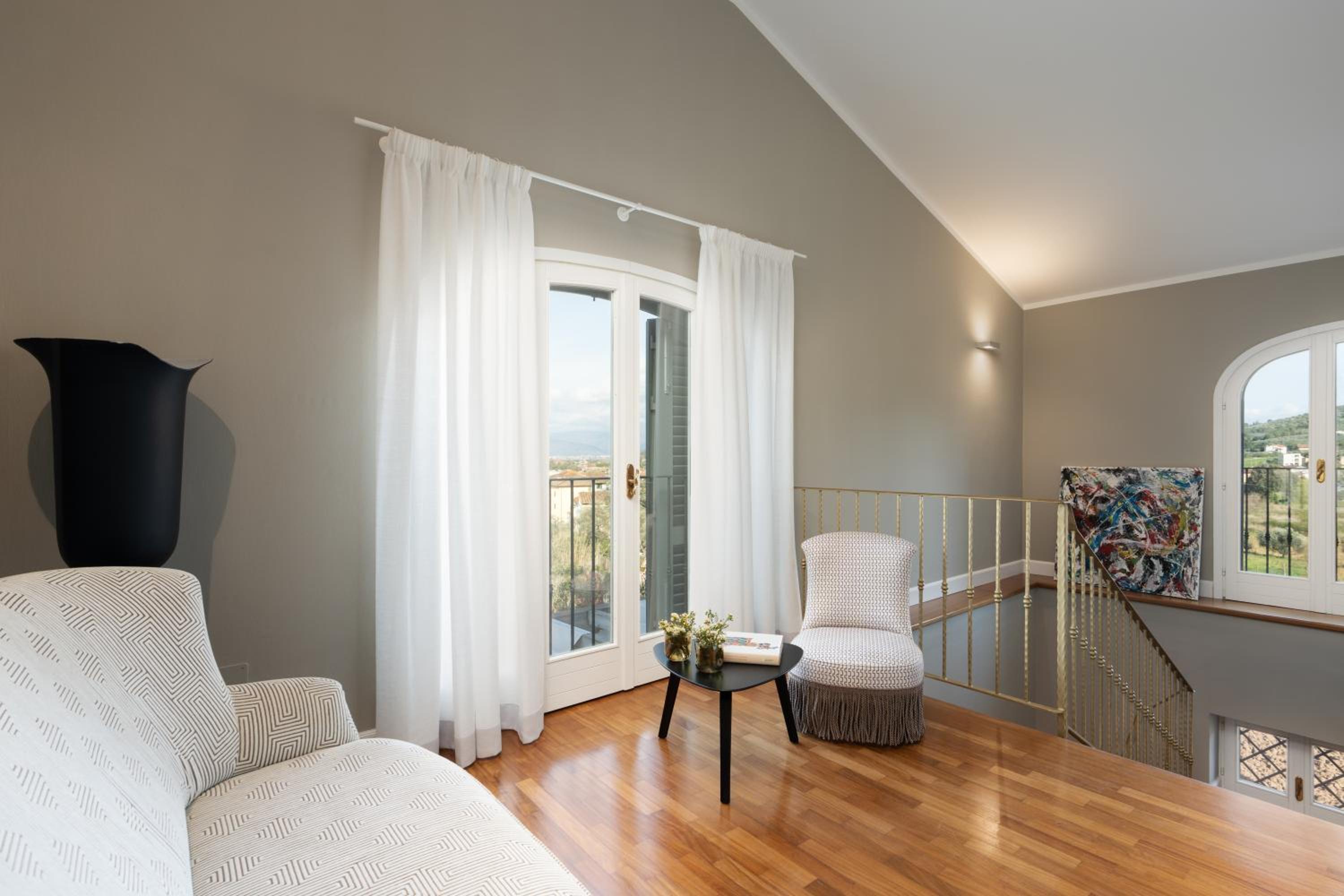 Villa photo 3