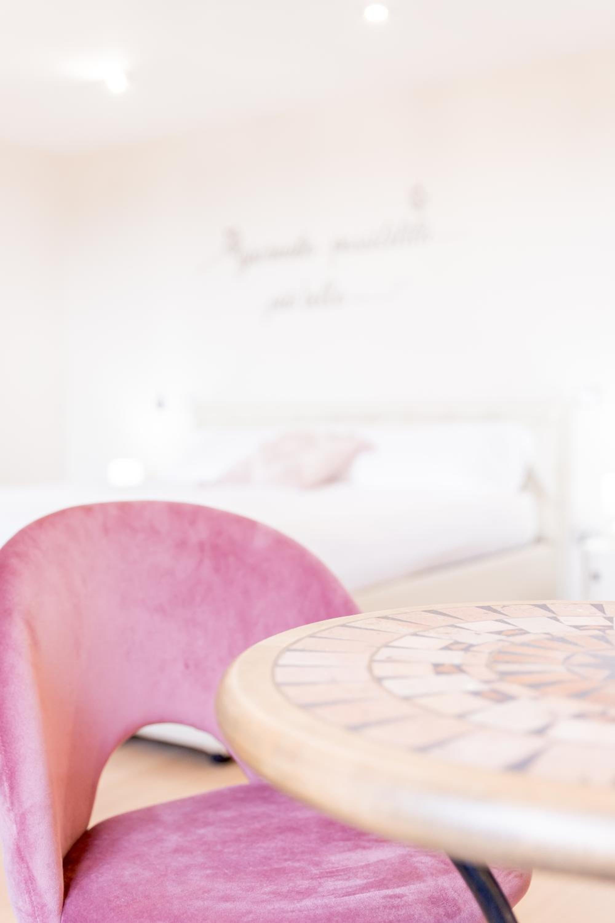 Deluxe Double Room with Extra Bed photo 2