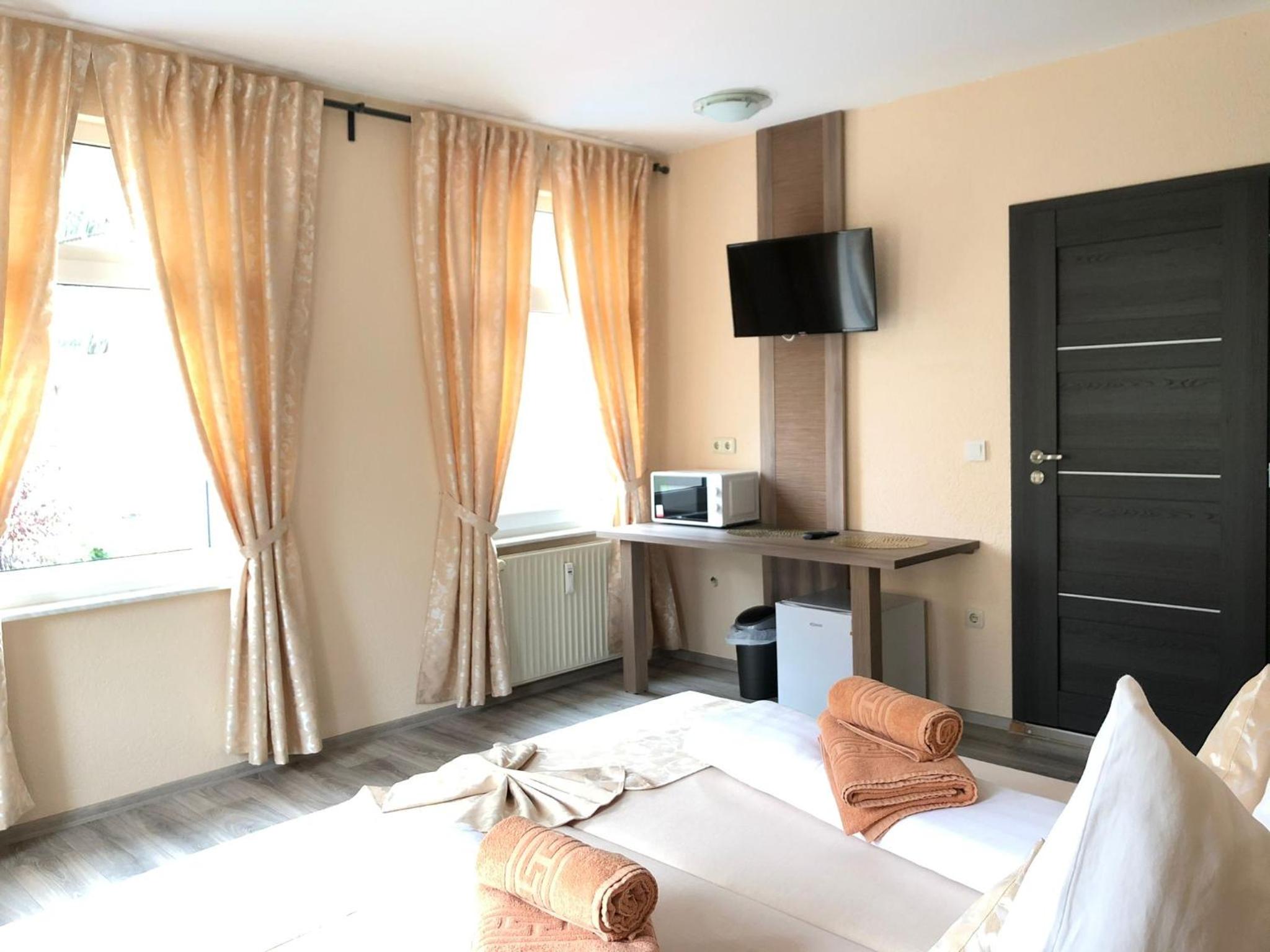 Deluxe Double Room with Shower photo 2