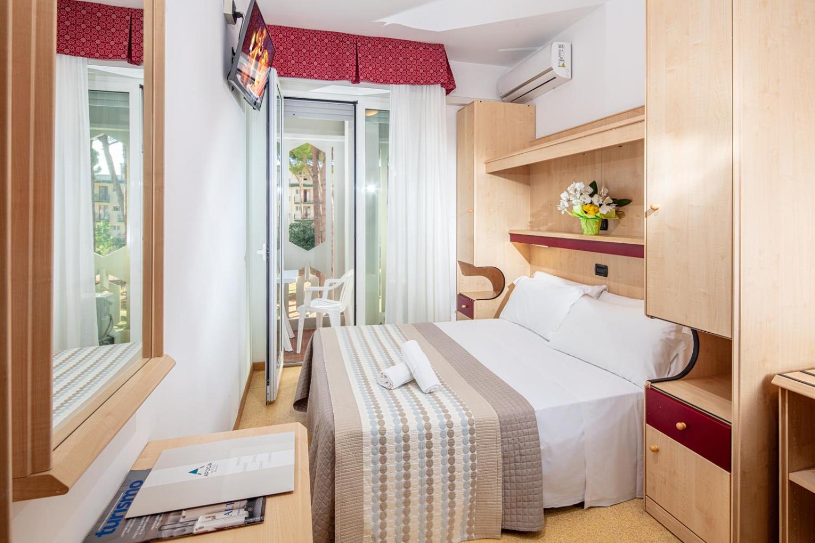 Economy Double or Twin Room photo 1