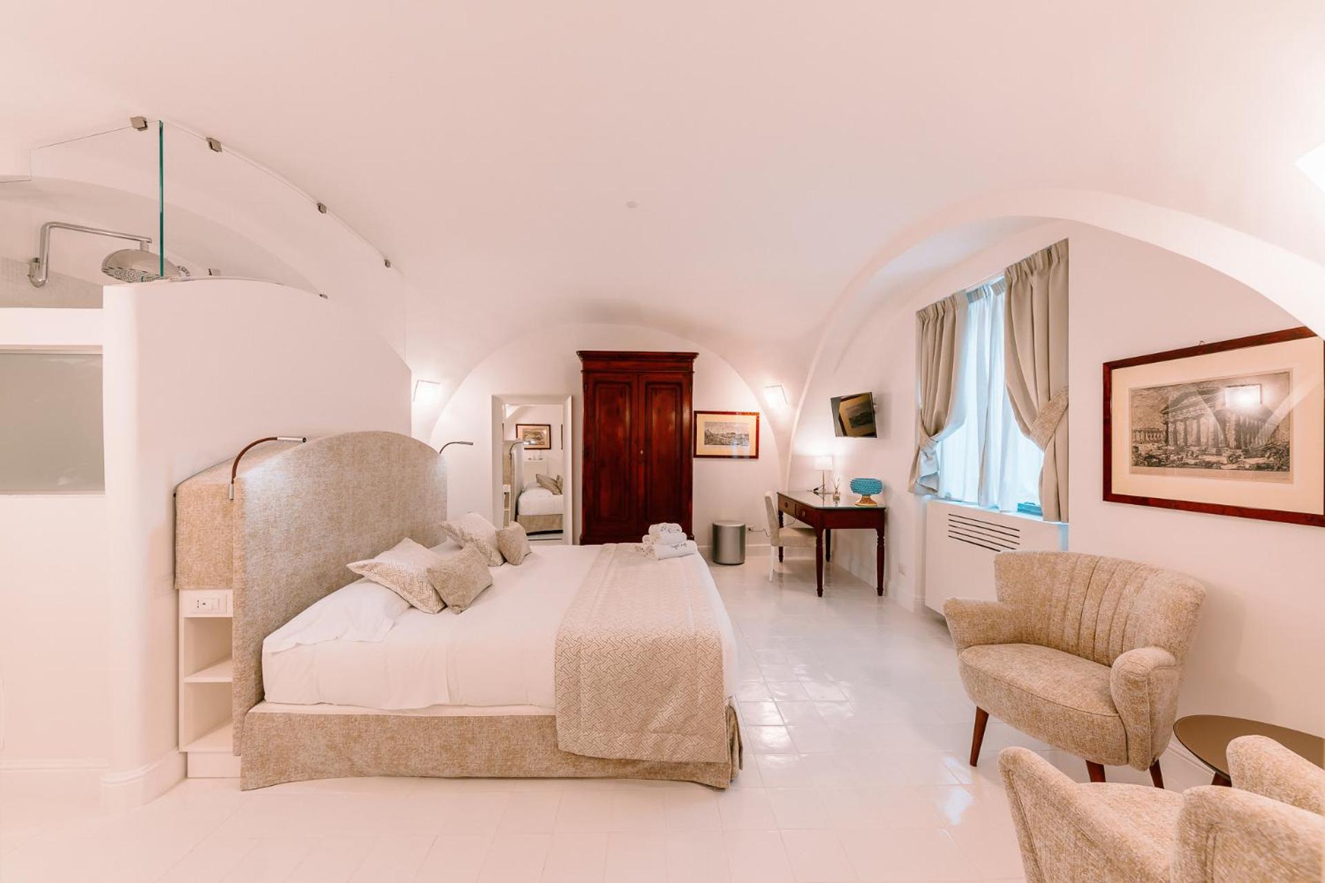 Deluxe Family Room photo 3