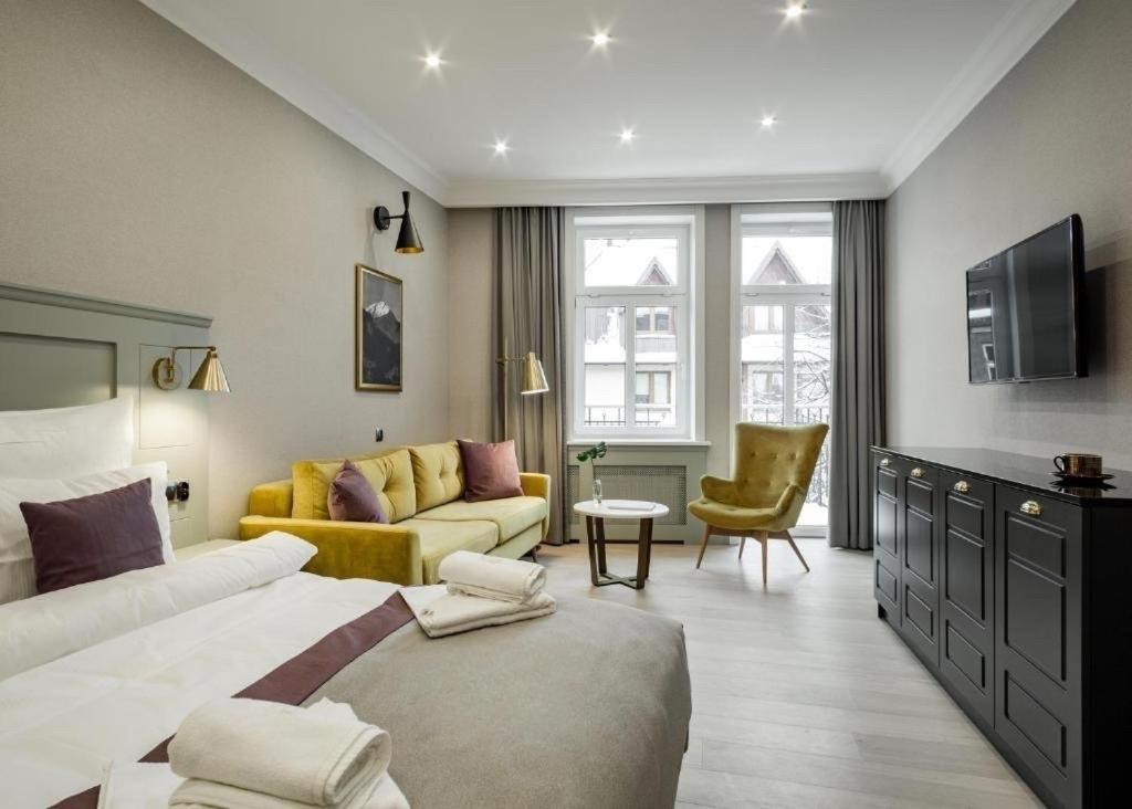 Deluxe Quadruple Room