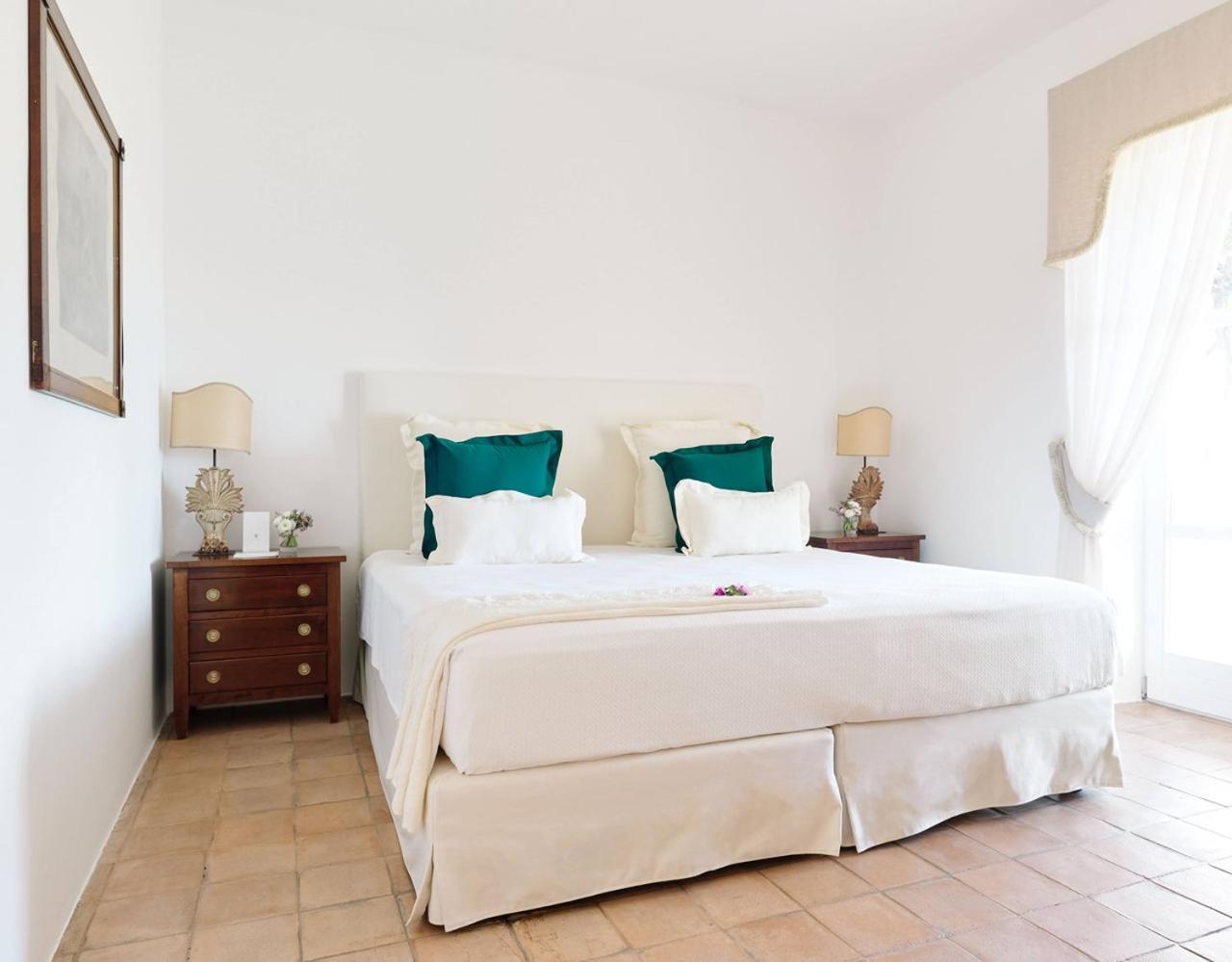 Deluxe Suite with Sea View