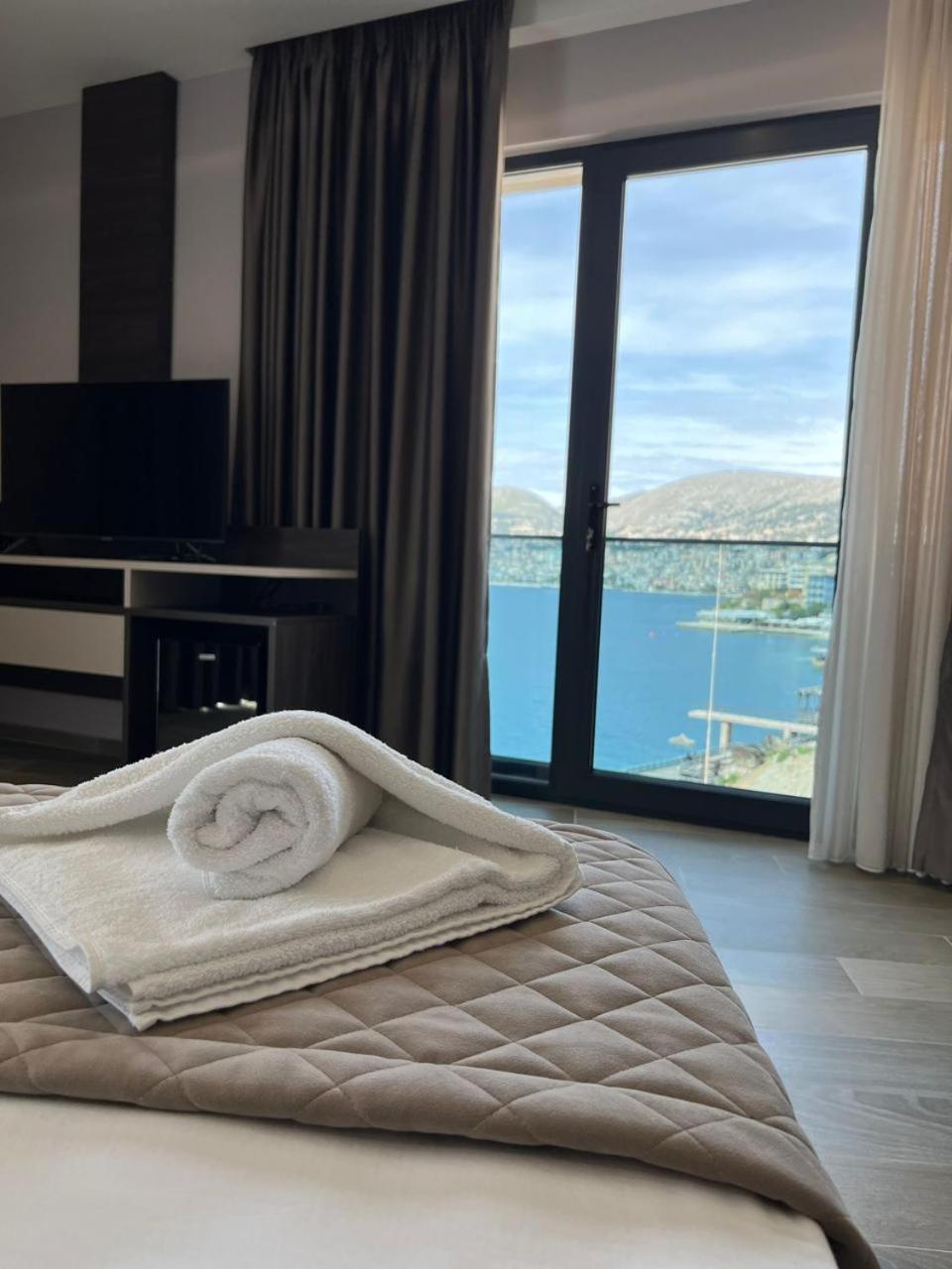 Superior Double Room With Balcony And Full Sea View photo 2