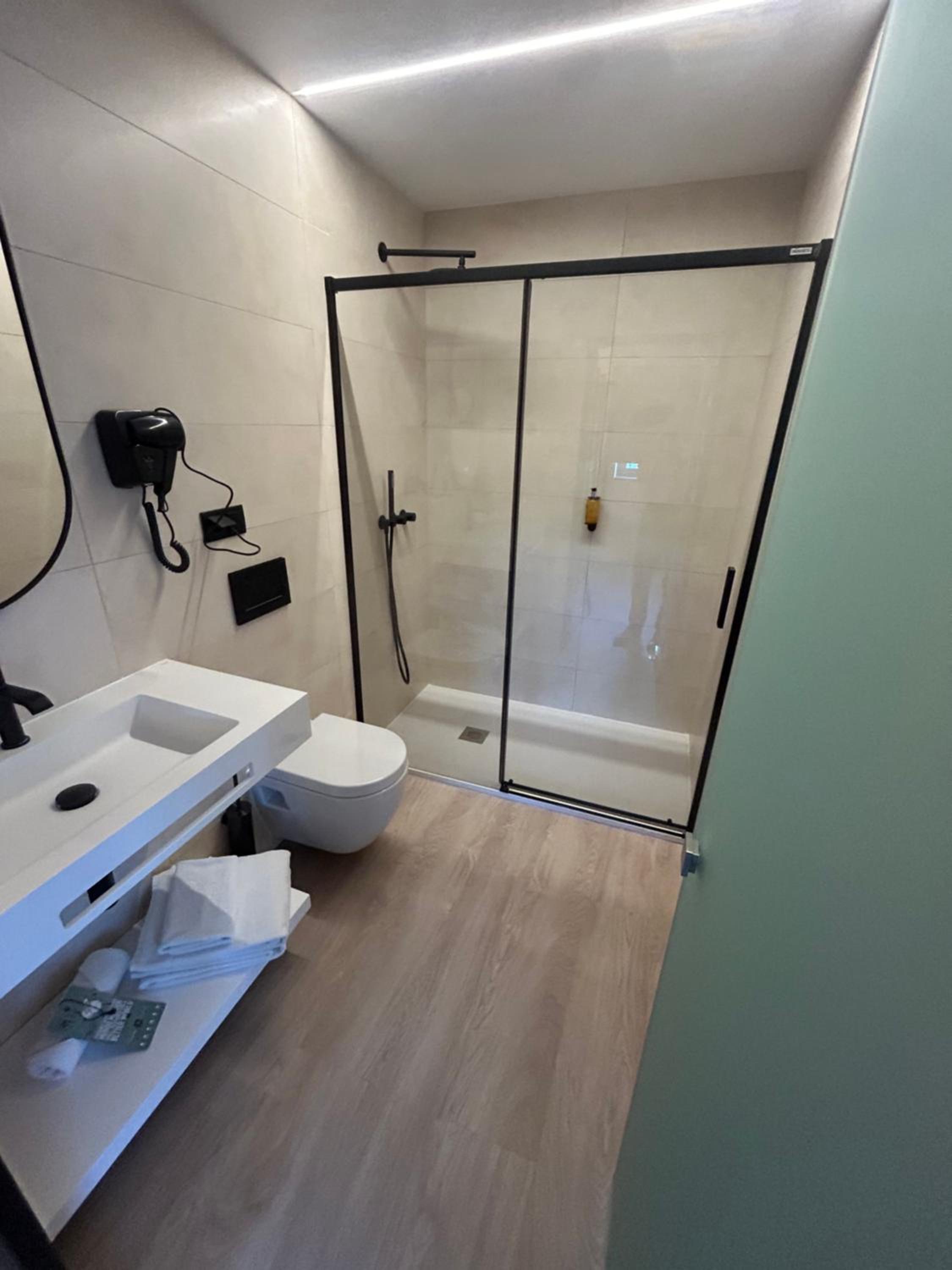 Superior Double Room - Photo 10