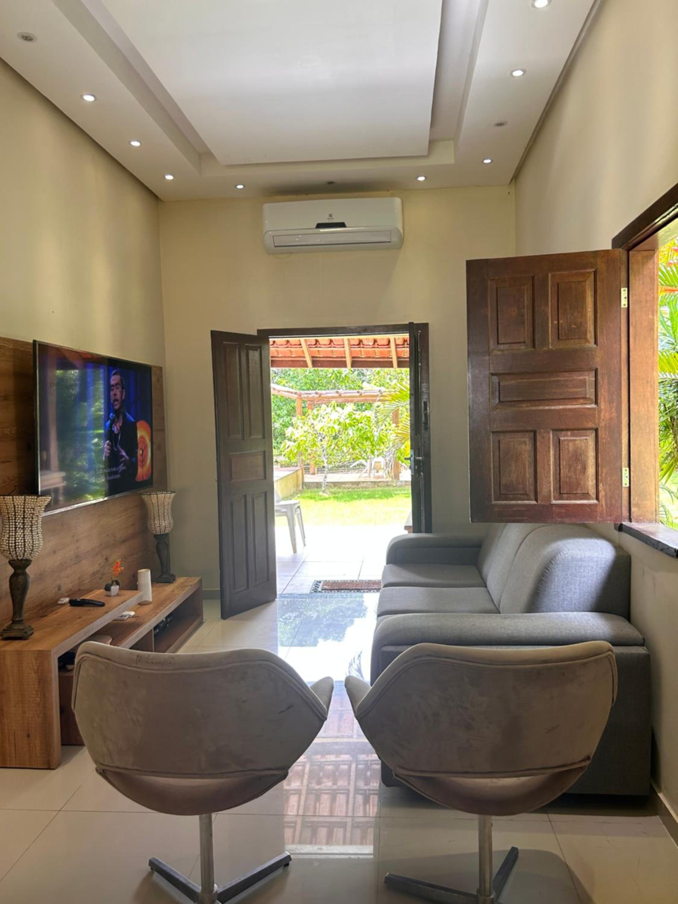 Three-Bedroom House photo 2