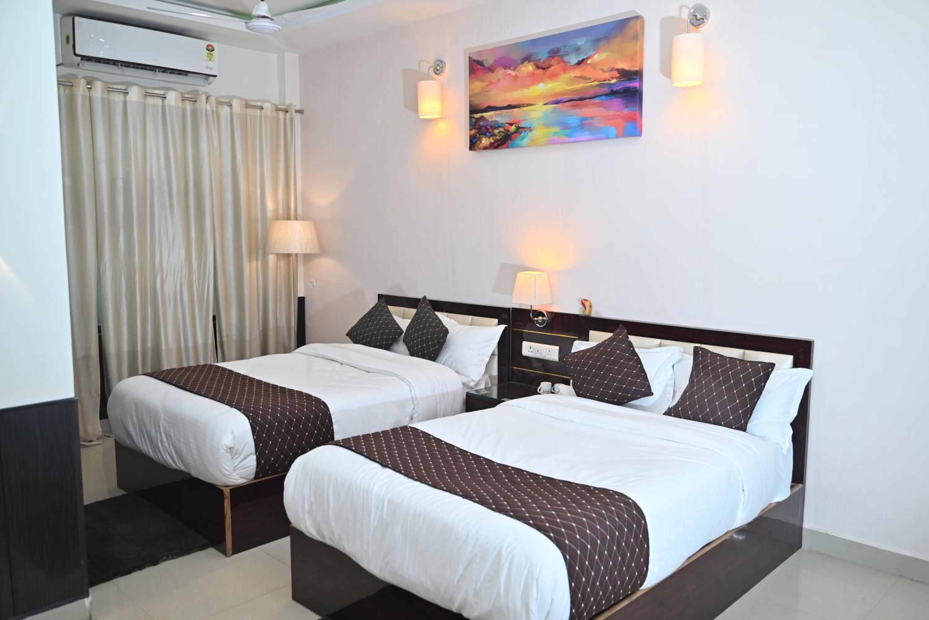 Deluxe Double or Twin Room - Photo 20