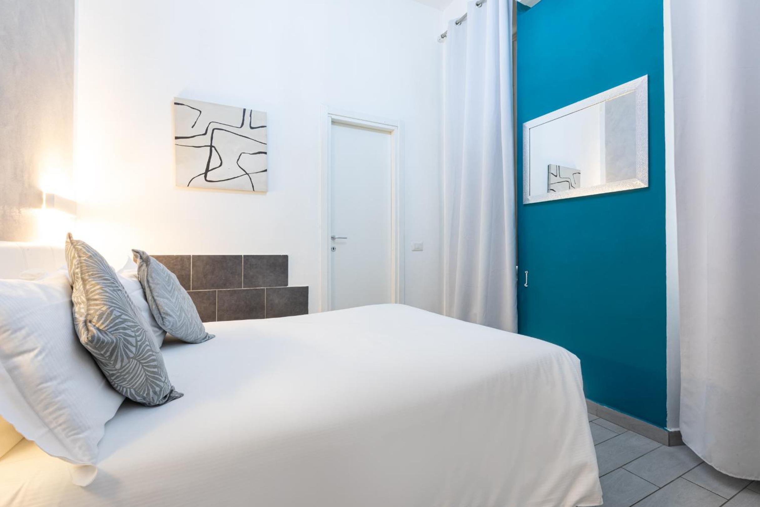 Small Double Room photo 2