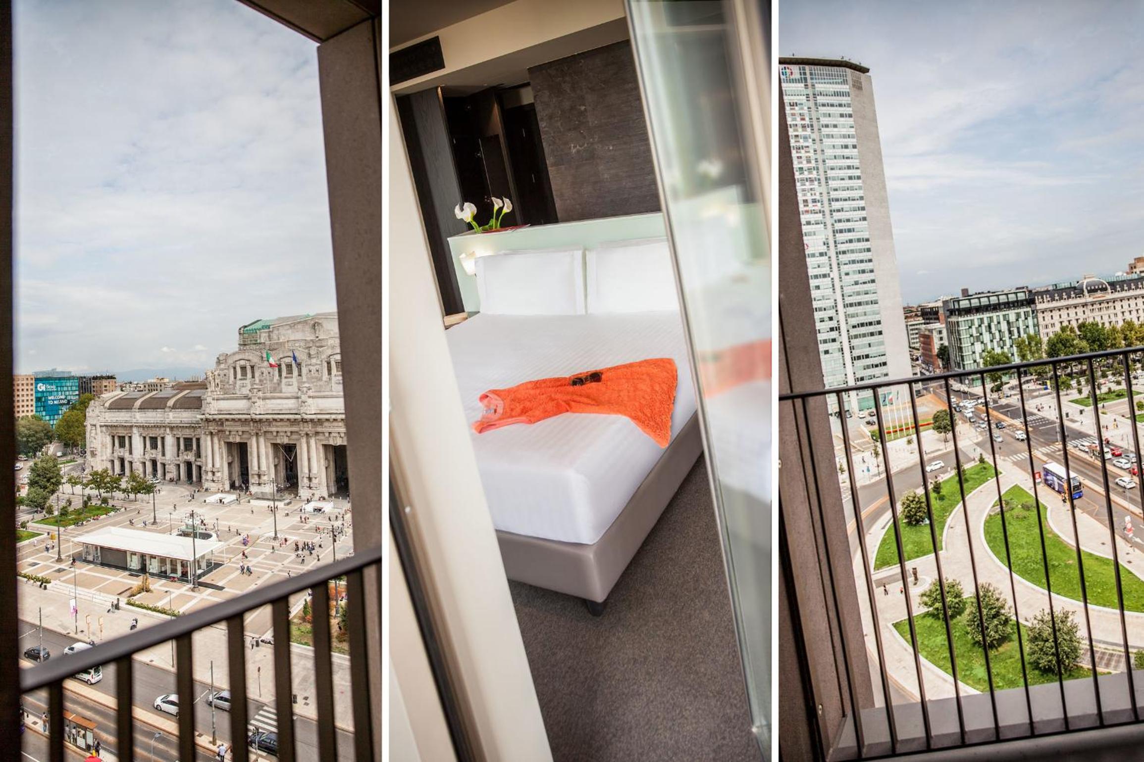 Deluxe Double Room with Balcony and View