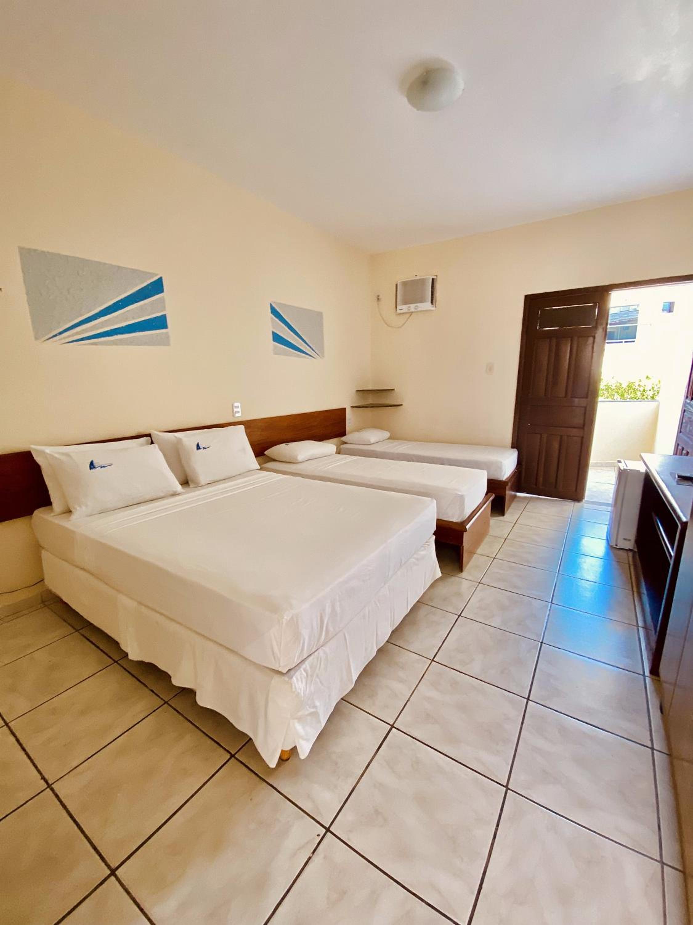 Economy Triple Room photo 1
