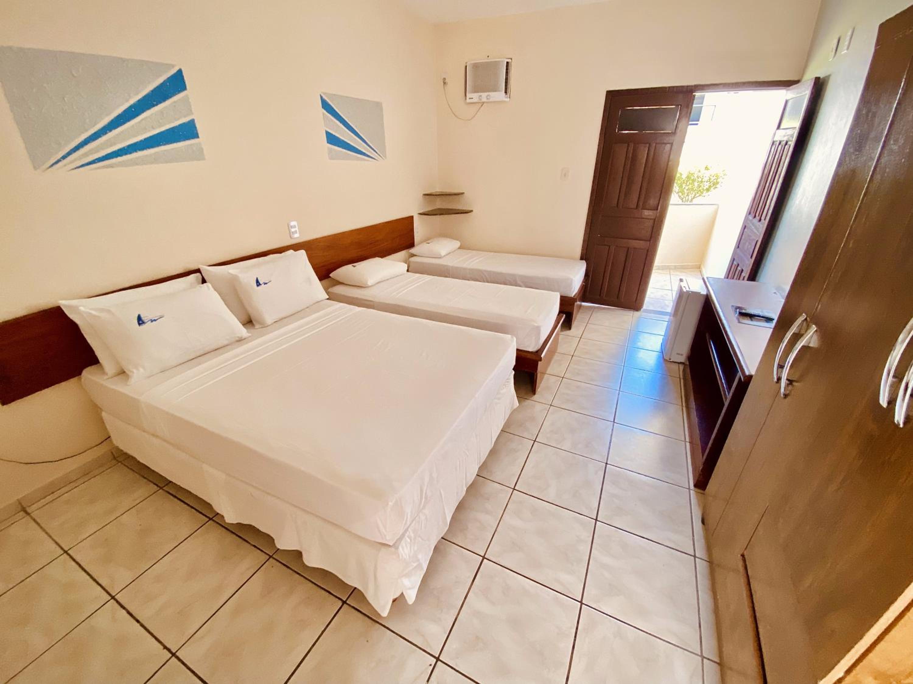 Economy Quadruple Room photo 2