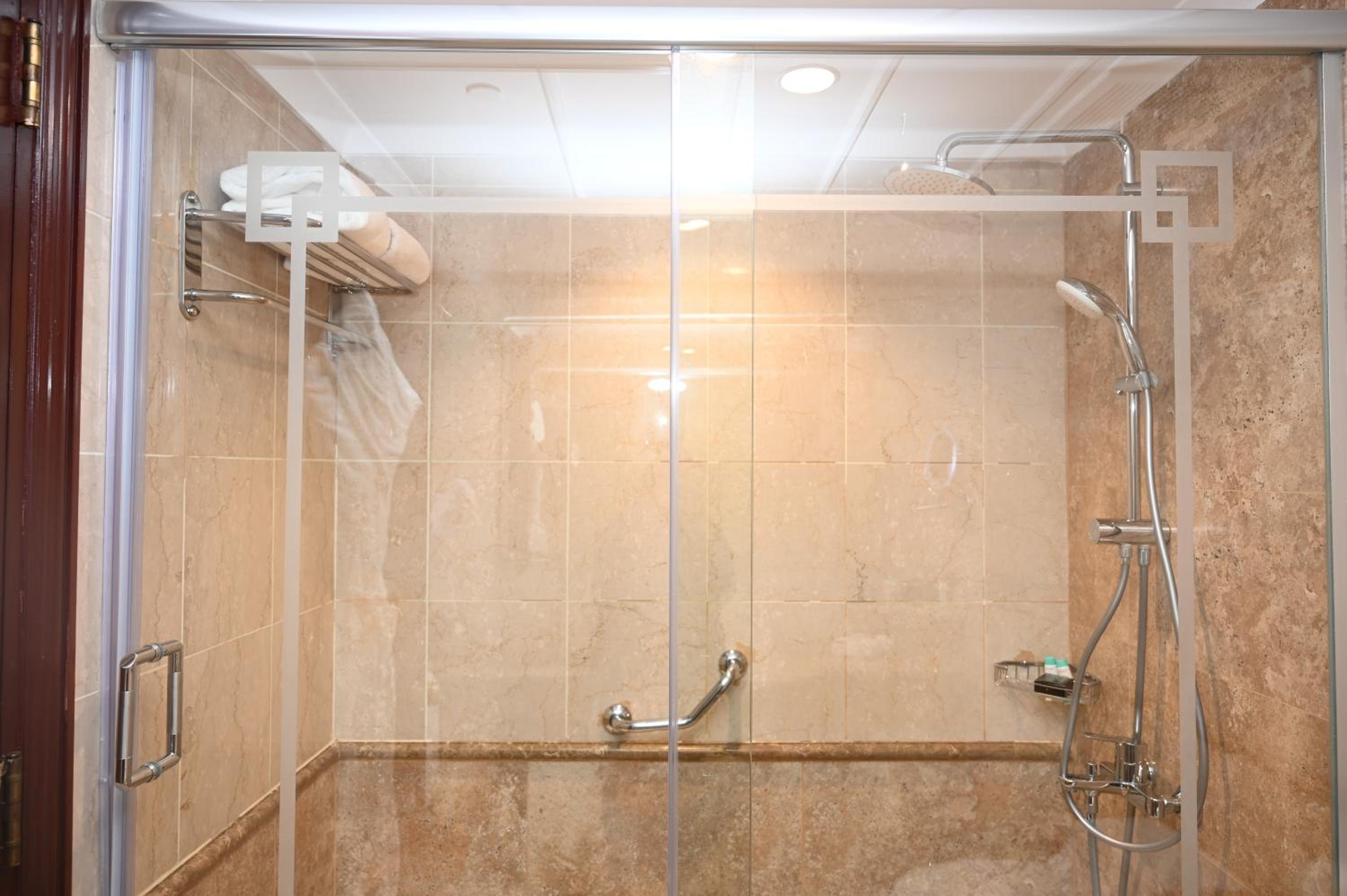 Business suite 1-Bedroom with Haram View  - Photo 4