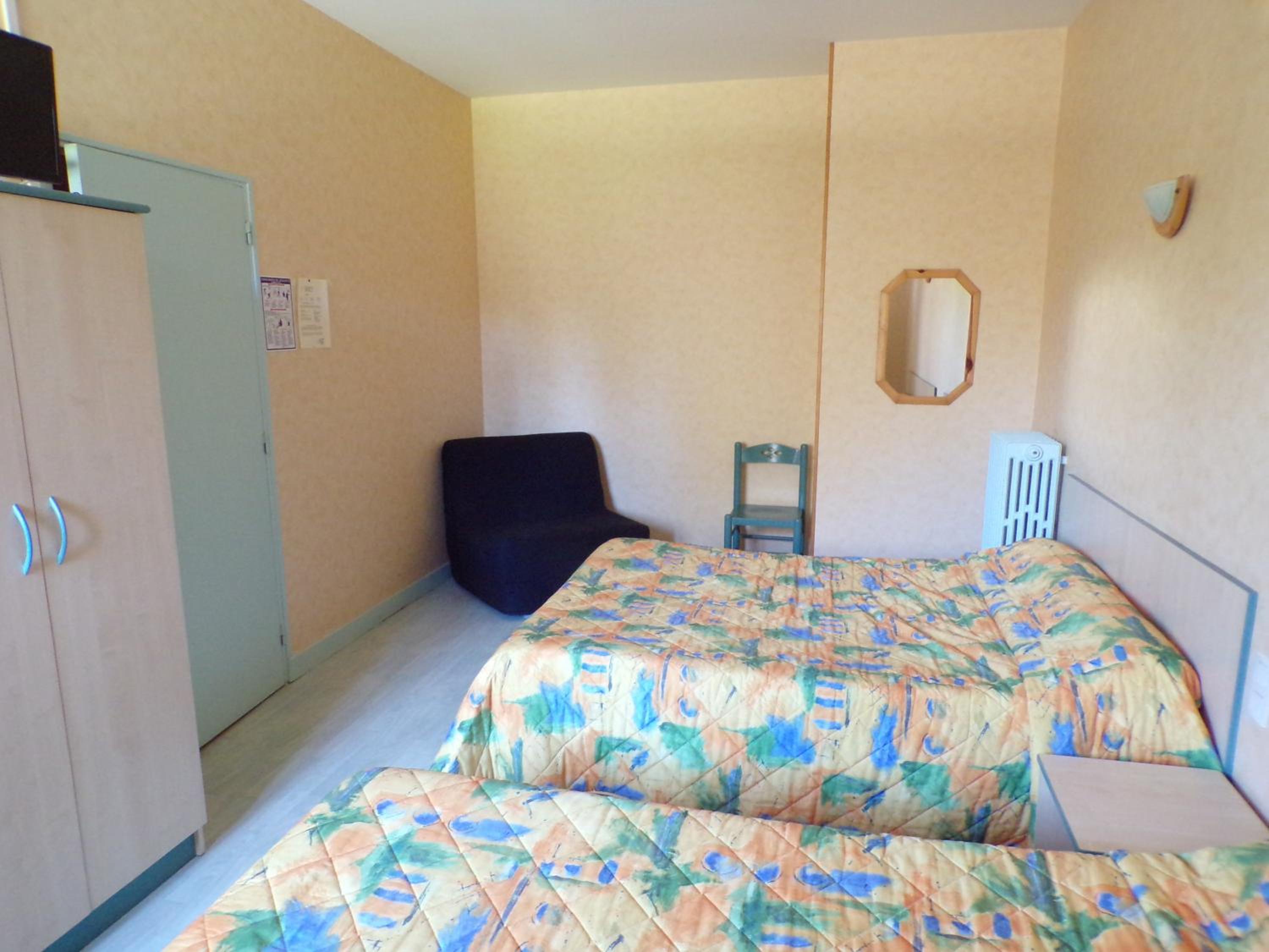 Premium Quadruple Room - Photo 4
