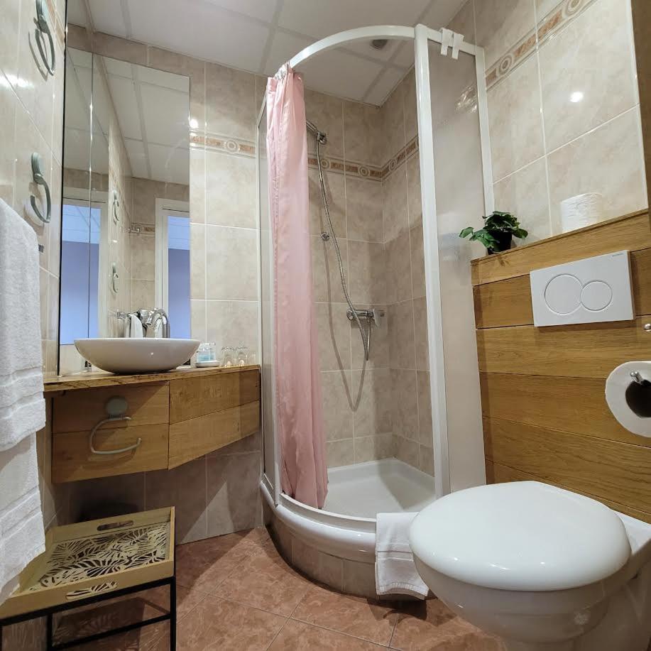 Double Room - Photo 4