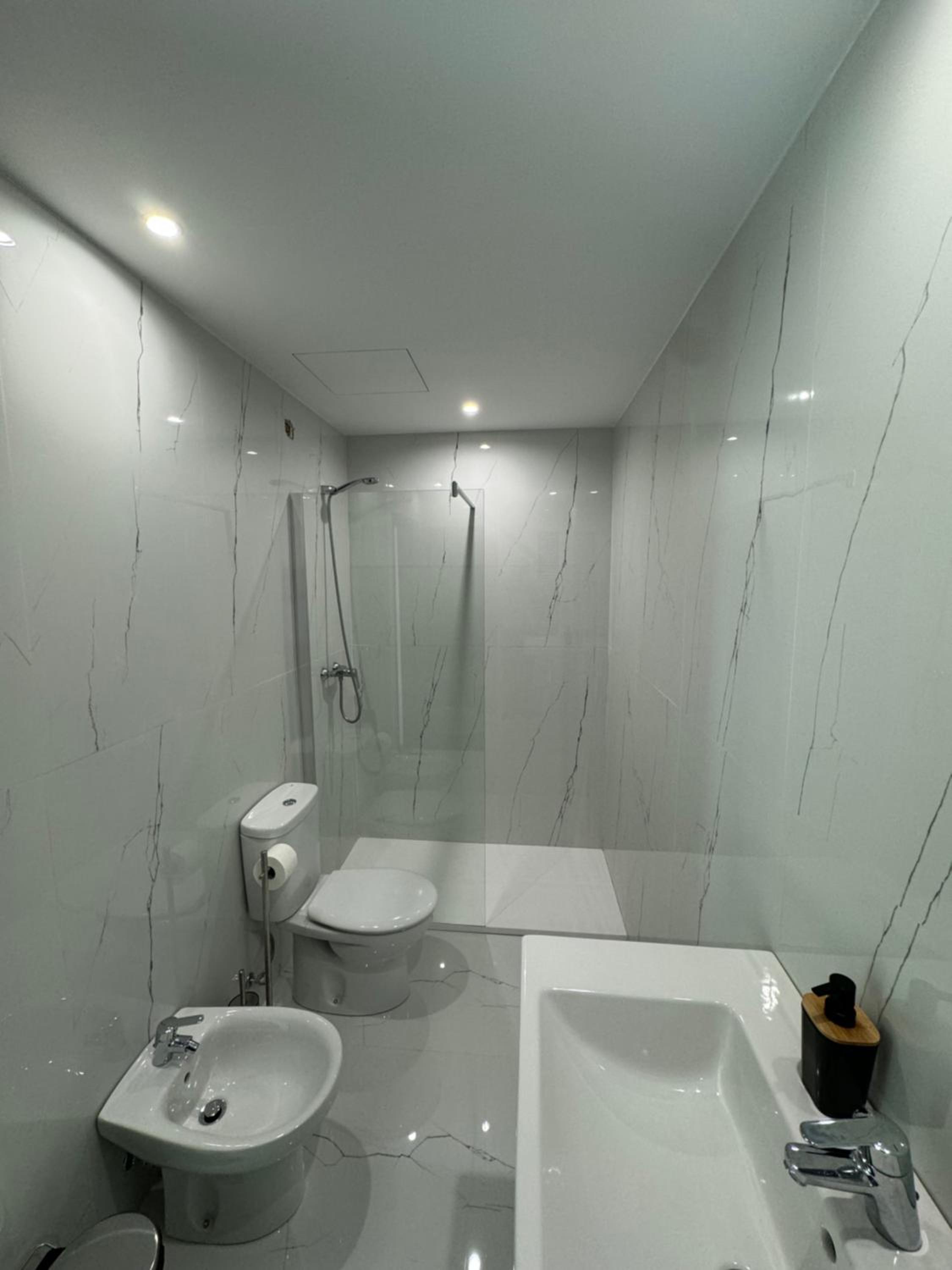 Junior Suite with Balcony - Photo 4