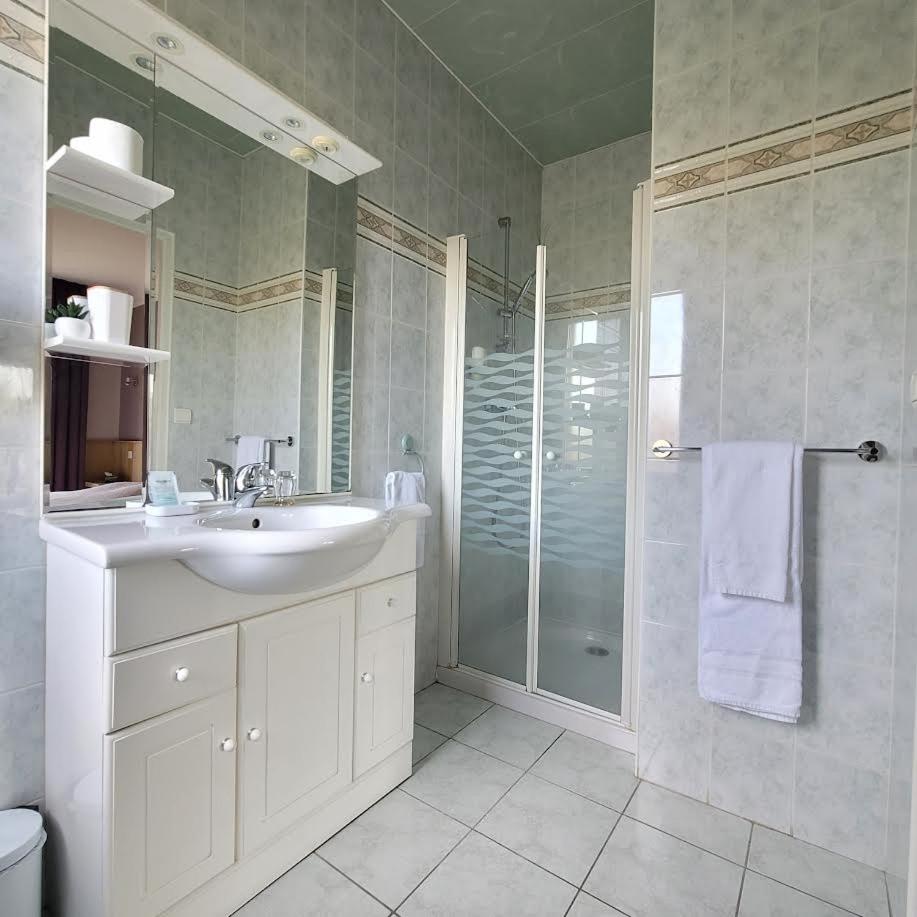 Double Room - Photo 3